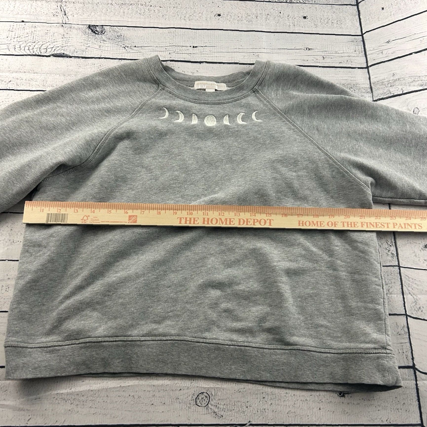Spiritual Gangster Spiritual Gangster Moon Pullover Crewneck Sweatshirt Women's M Gray Moon Pullover Sweatshirt Womens M Gray Spirits? Size M / US 6-8 / IT 42-44 - 3 Thumbnail
