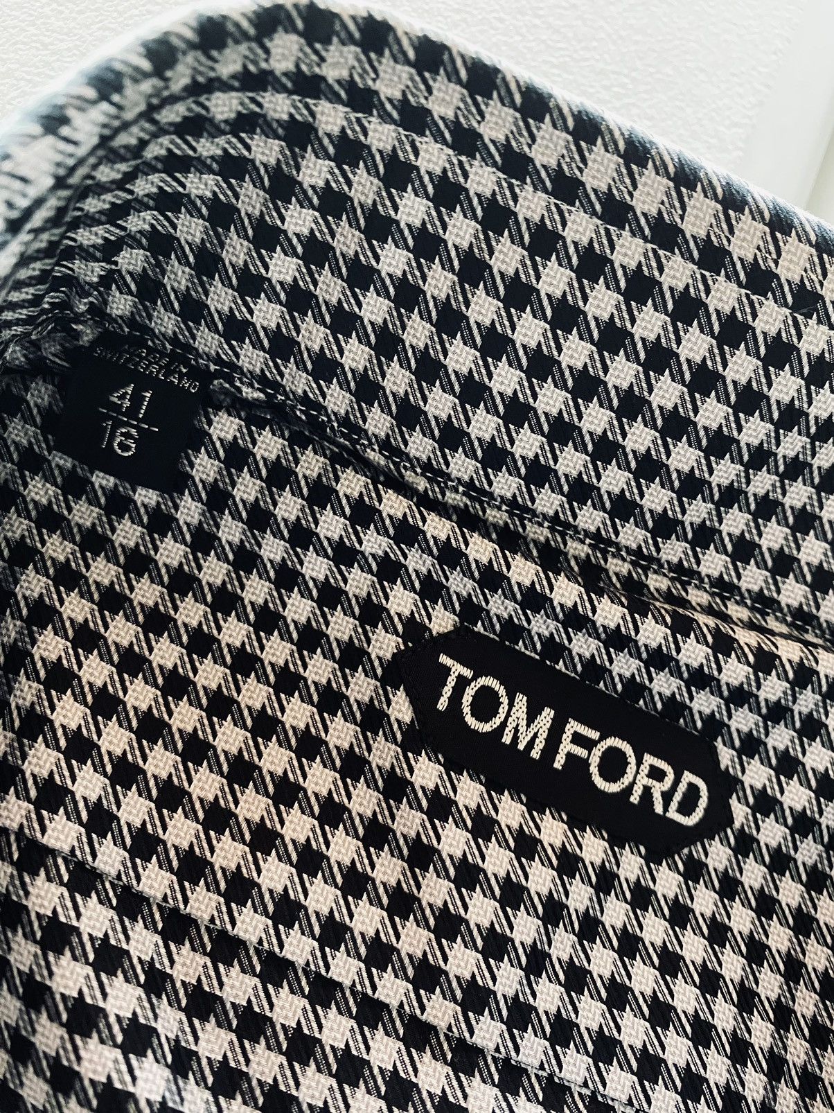 Tom Ford Tom Ford blk/silver houndstooth shirt 16 41e NEW Size US L / EU 52-54 / 3 - 7 Thumbnail