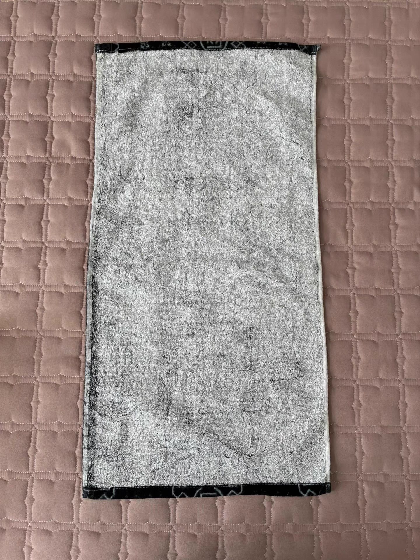 CLOT CLOT Edison Chen Early Black Silk Dragon Pattern Towel Size ONE SIZE - 4 Thumbnail