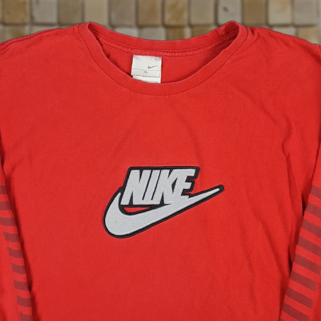 Nike Vintage Nike Swoosh Logo Long Sleeve Men XL Red T-Shirt Grunge 90s Y2K Skater Size US XL / EU 56 / 4 - 1 Thumbnail