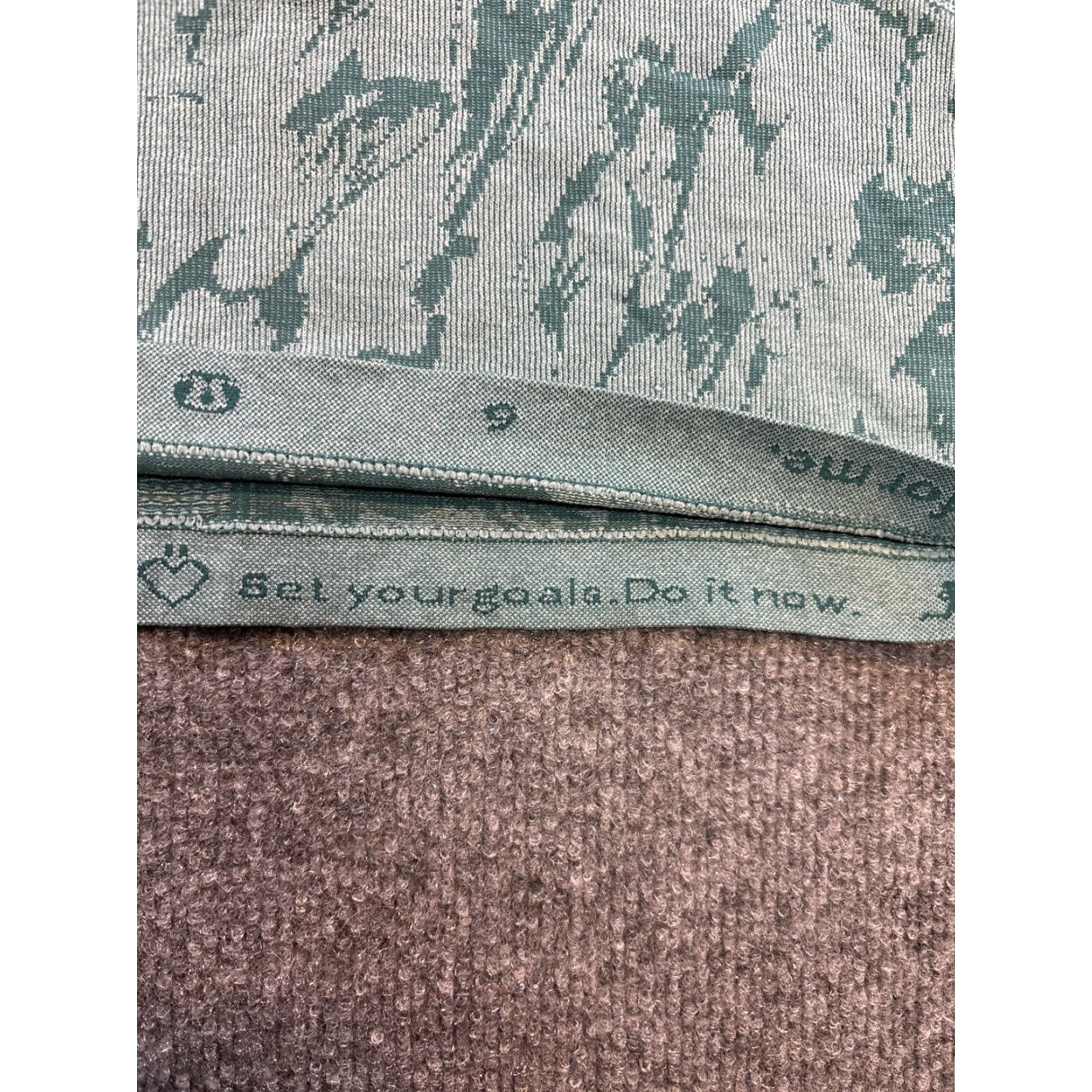 Lululemon Lululemon Swiftly Racerback Tank Shirt Women Size 6 Forage Teal Heathered EUC - Run Size ONE SIZE - 3 Thumbnail