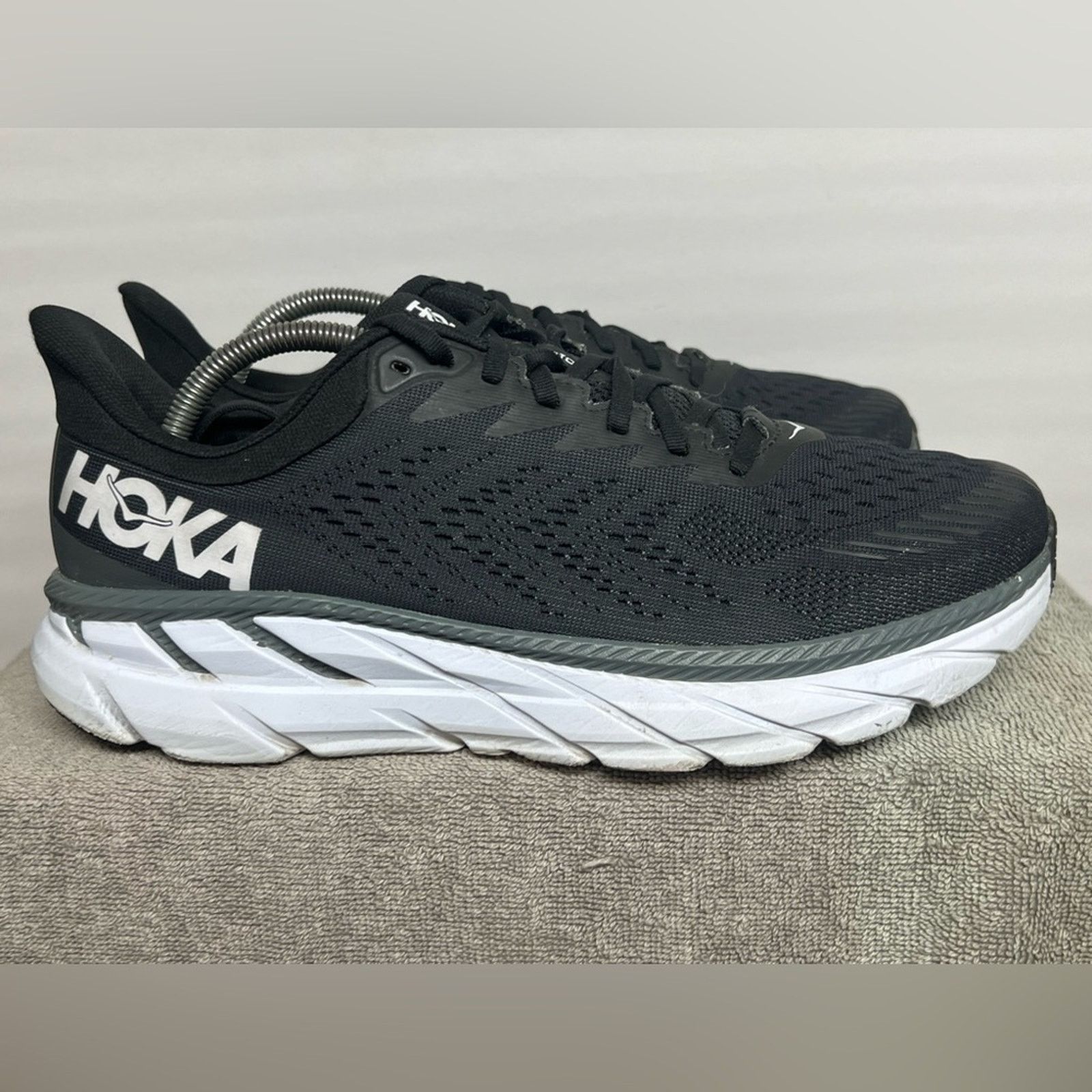 Hoka Hoka One One Mens Clifton 7 Black Running Shoes 10.5 2E WIDE Size US 10.5 / EU 43-44 - 4 Thumbnail