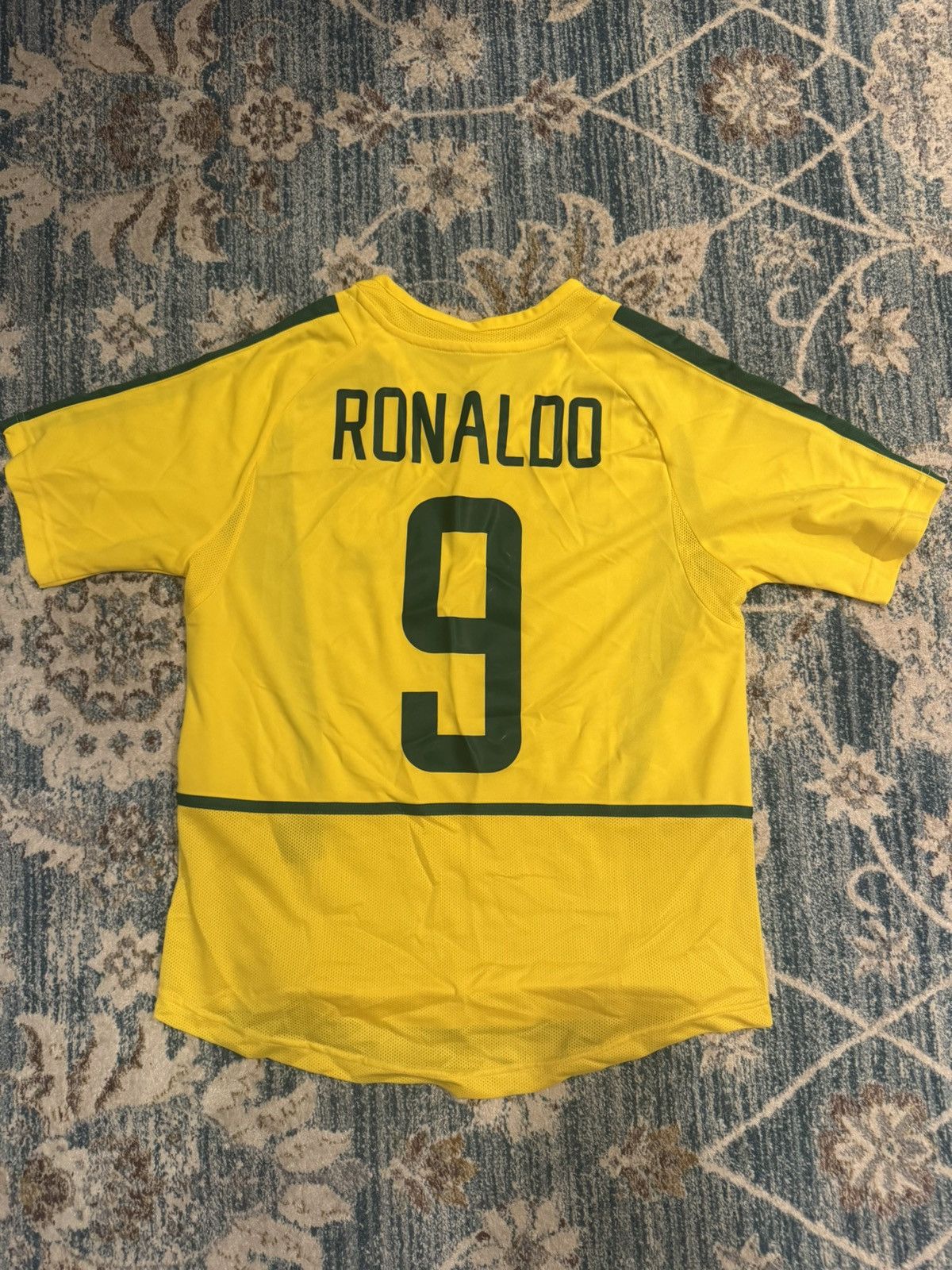 Vintage Ronaldo Brazil National Team Kit Size US M / EU 48-50 / 2 - 2 Thumbnail