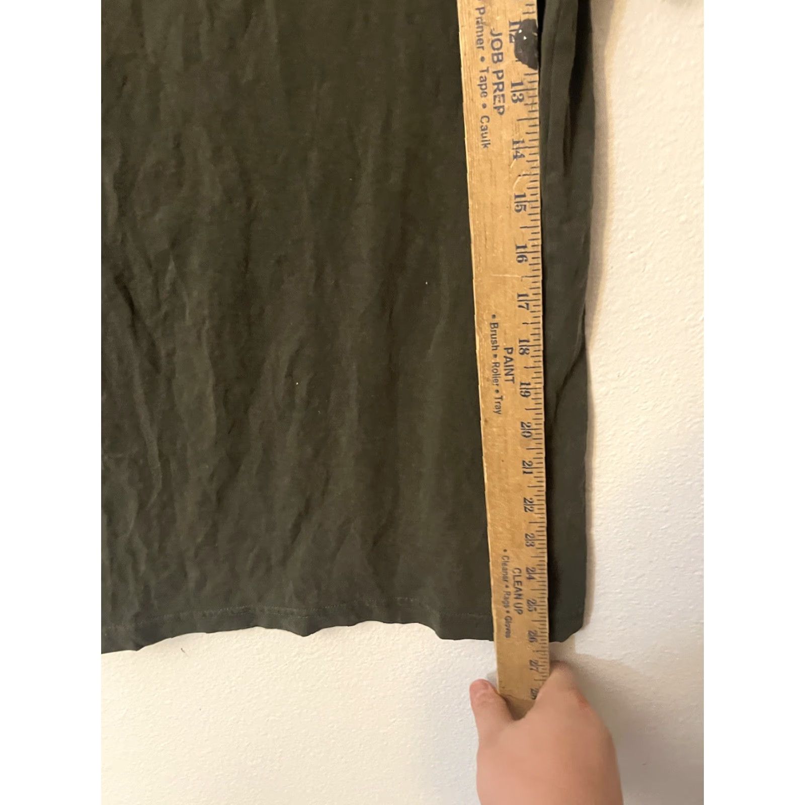 H&M H&M Mens Slim Crew Neck T-Shirt Short Sleeve Size S Brown Shirt Men Reg Fit Regular Small Brown 90s? Size US S / EU 44-46 / 1 - 5 Thumbnail