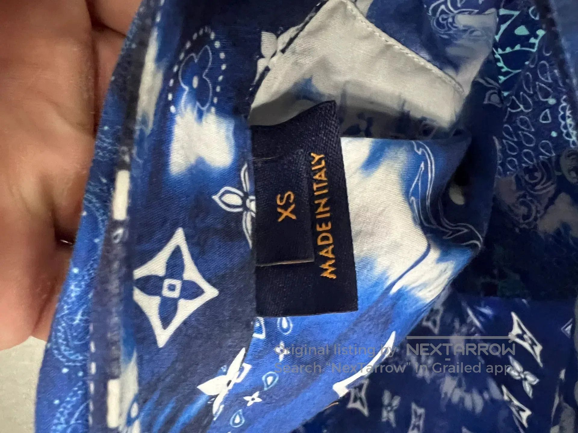 lv blue cloud logo short sleeve shirt.