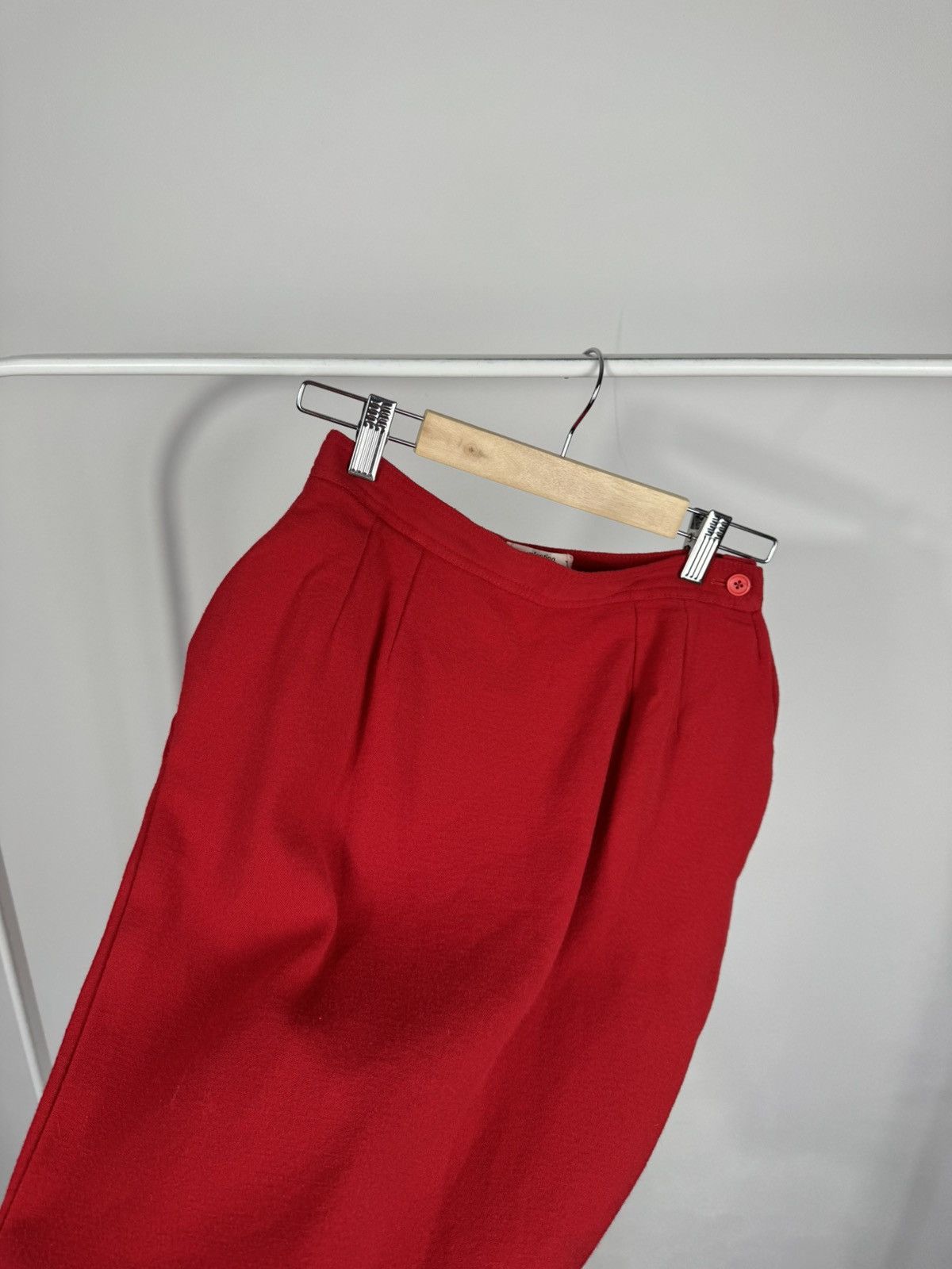 Valentino Vintage Valentino Studio Red Wool Pencil Midi Skirt Size 26" / US 2 / IT 38 - 7 Thumbnail