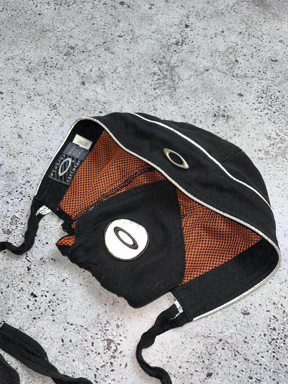 image of Vintage Oakley Bandana Oakley Durag Cap Hat Gorpcore Y2K in Black, Men's