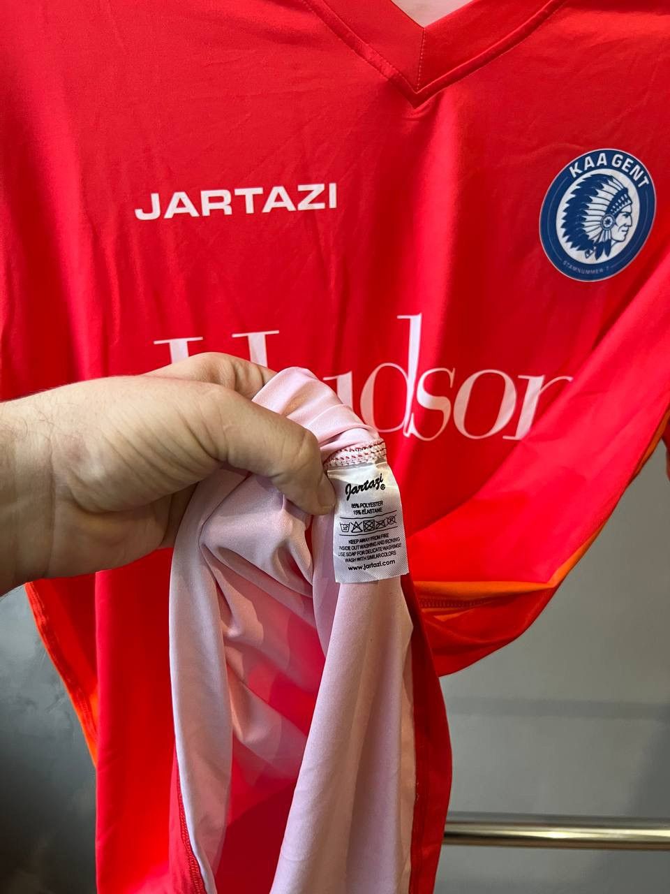 Sports Specialties 2017/18 KAA GENT GK THIRD JARTAZI SOCCER JERSEY SHIRT XL MEN Size US XL / EU 56 / 4 - 7 Thumbnail