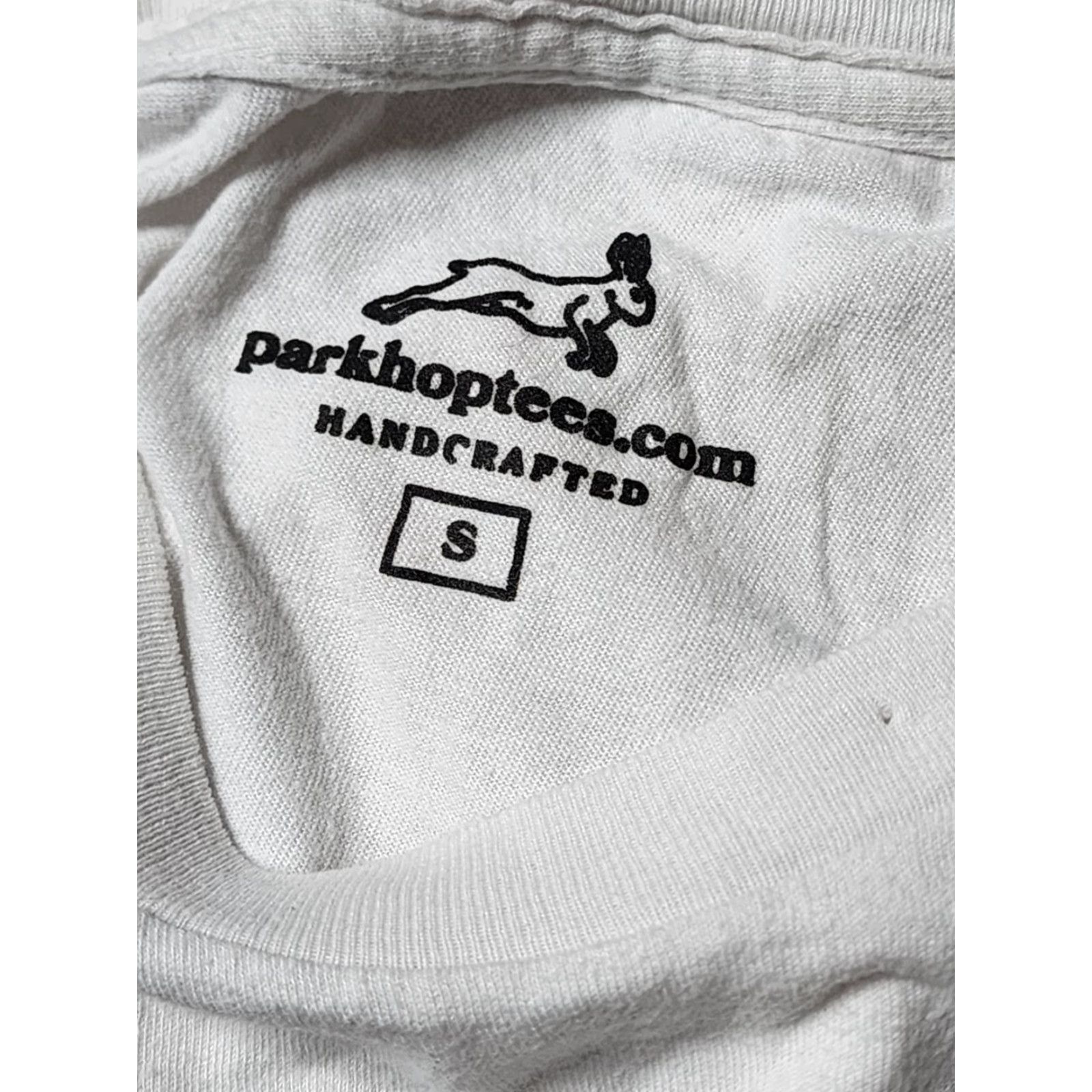 Vintage VINTAGE Parkhoppers Women's S White Distressed Halloween Coffee T-Shirt Size S / US 4 / IT 40 - 5 Thumbnail