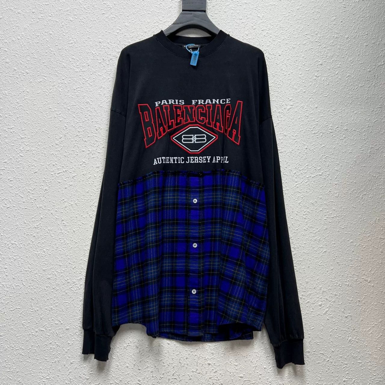 Balenciaga balenciaga long sleeve batwing sweatshirt shirt Size US M / EU 48-50 / 2 - 1 Thumbnail