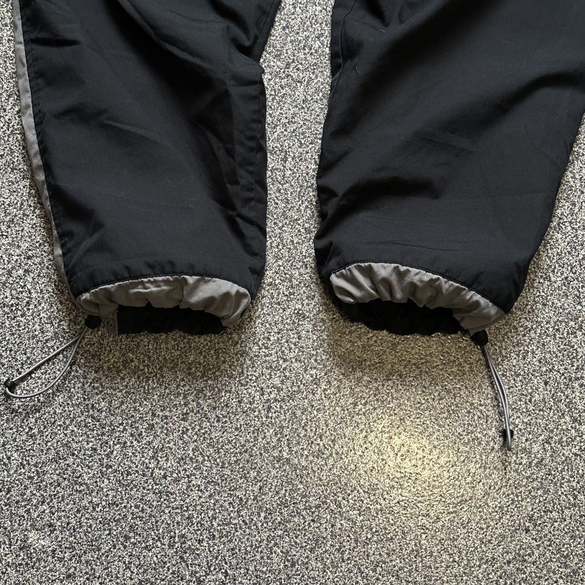 Nike Vintage Nike Track Pants Nylon Drill Swoosh Hype Y2K Size US 34 / EU 50 - 7 Thumbnail