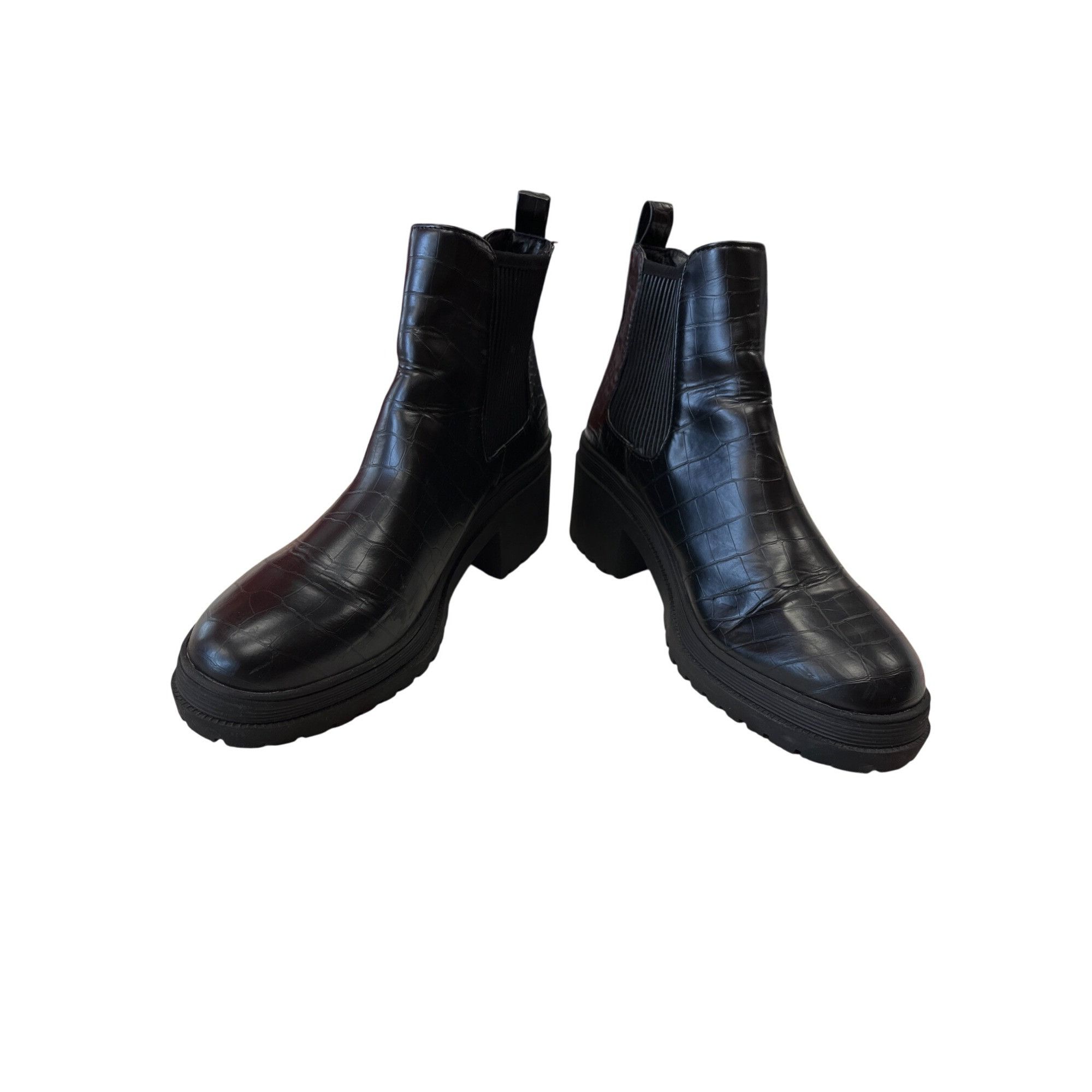 Topshop Topshop Womens Black Croc Embossed Chelsea Boots Sz 7.5 SKU Size US 7.5 / IT 37.5 - 1 Thumbnail