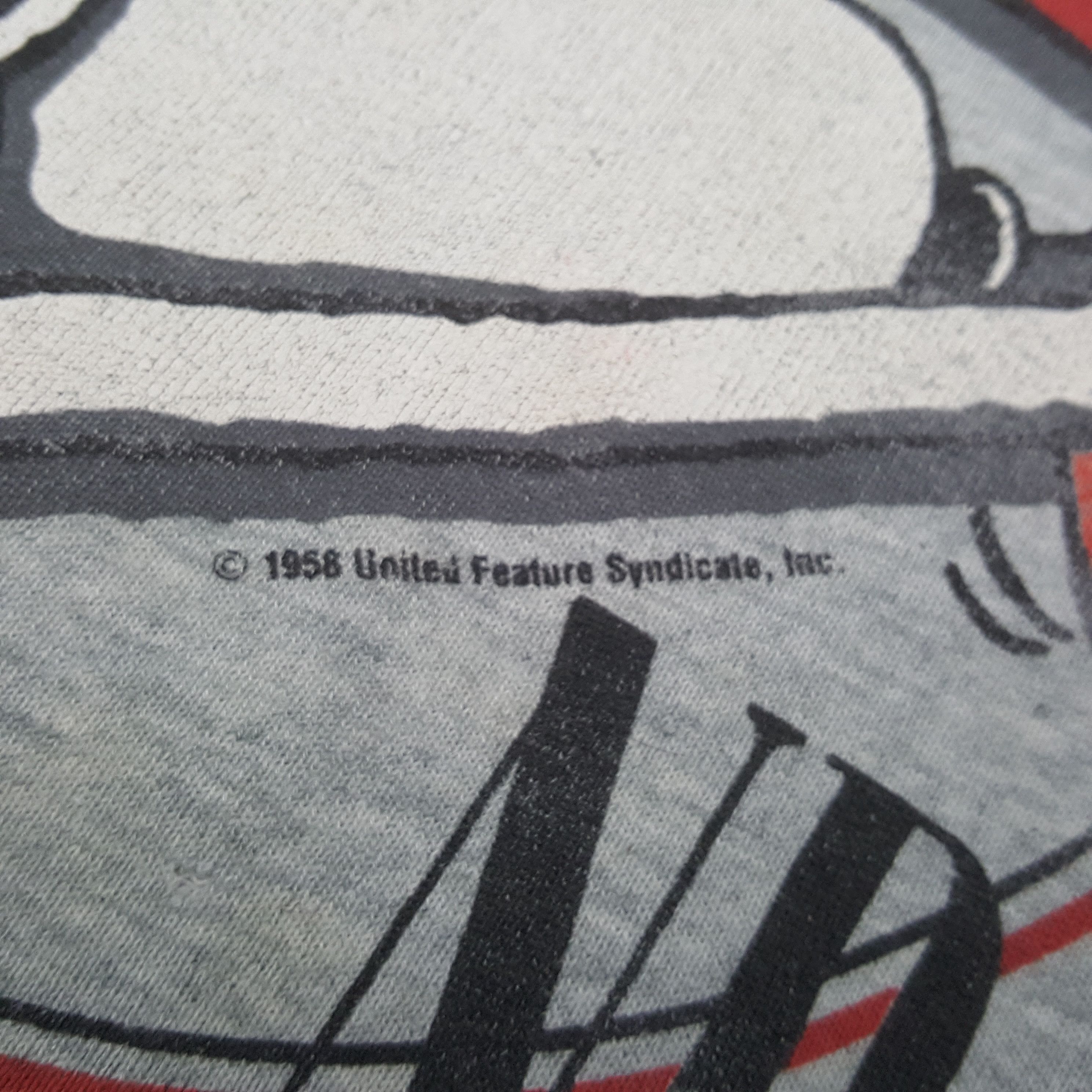 NBA BULLS CHICAGO X Snoopy Cartoon Vintage Sweatshirt C292N13 Size US M / EU 48-50 / 2 - 10 Thumbnail