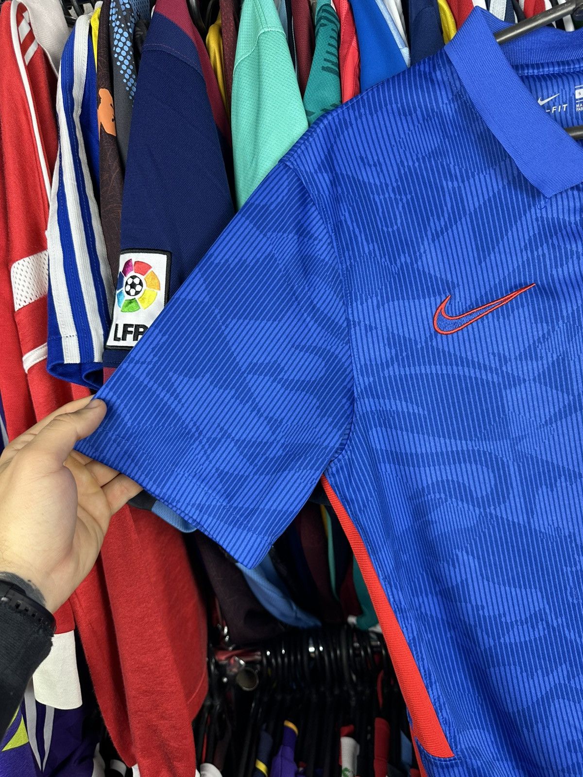 Nike NIKE ENGLAND 2020 2022 AWAY SHIRT FOOTBALL SOCCER JERSEY Size US S / EU 44-46 / 1 - 6 Thumbnail