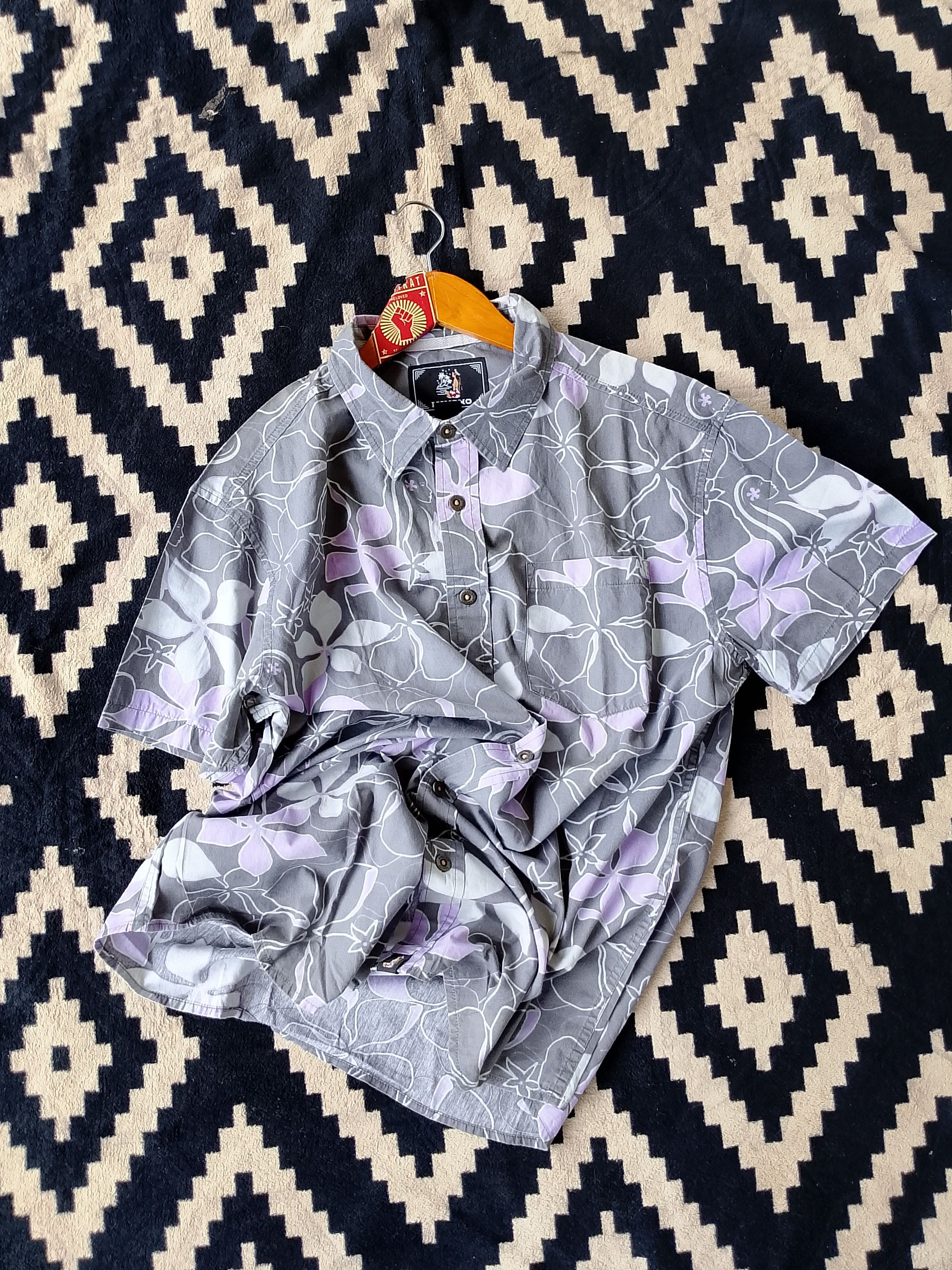 Vintage Hinano Tahiti Muted Lavender Archive Hawaiian Shirt Size US M / EU 48-50 / 2 - 1 Thumbnail