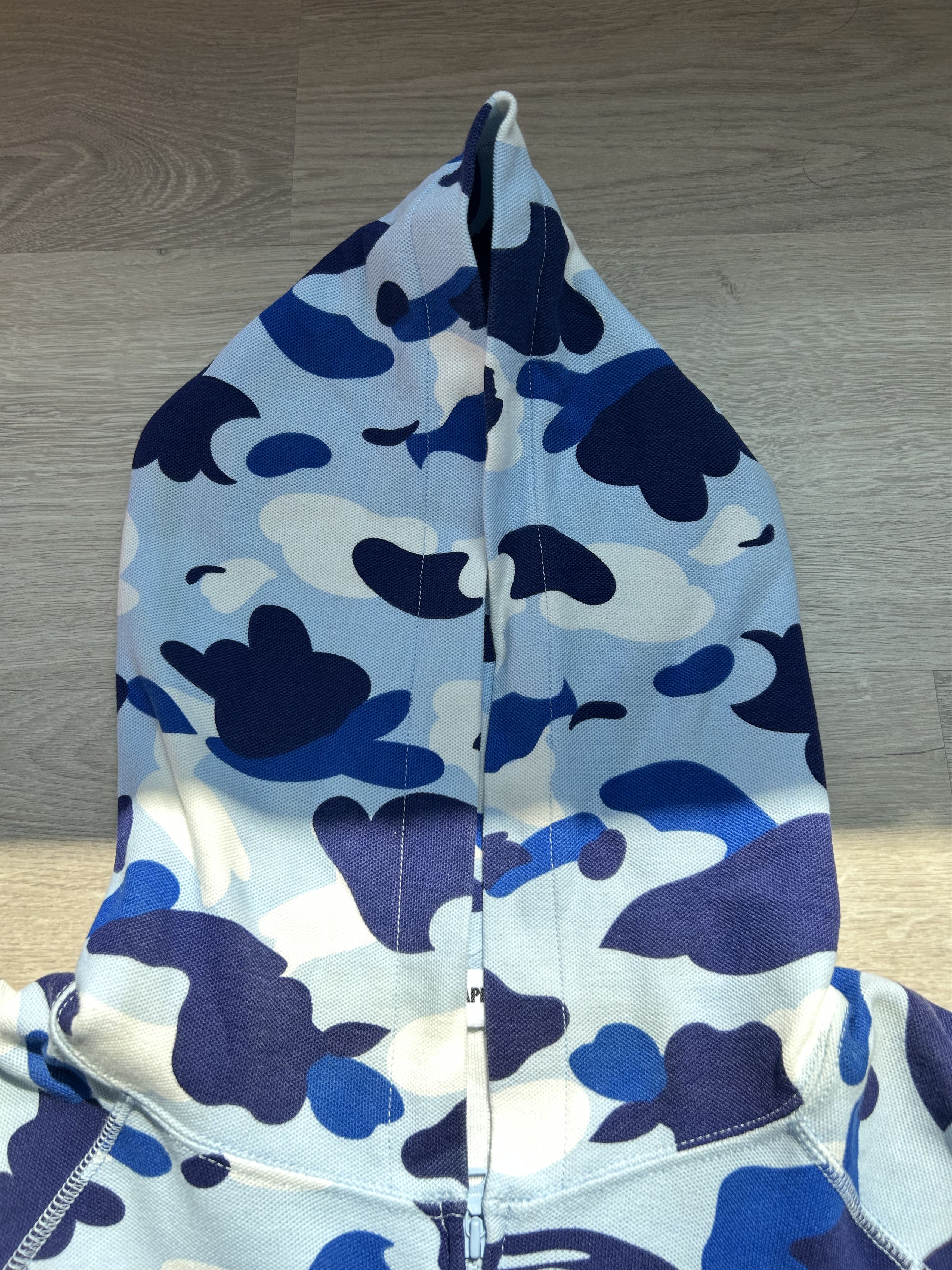 Bape 2009 Bape Nagoya City Camo Zip Up Hoodie [Size M] Size US M / EU 48-50 / 2 - 2 Thumbnail