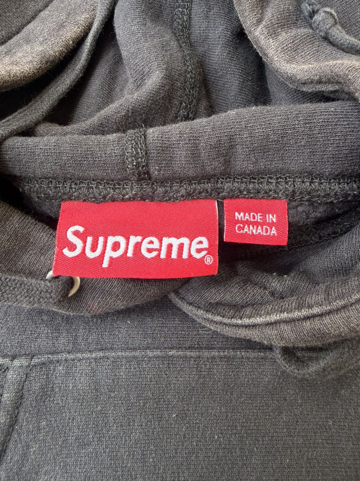 Kaws × Supreme Supreme Kaws Box Logo Size US L / EU 52-54 / 3 - 5 Thumbnail