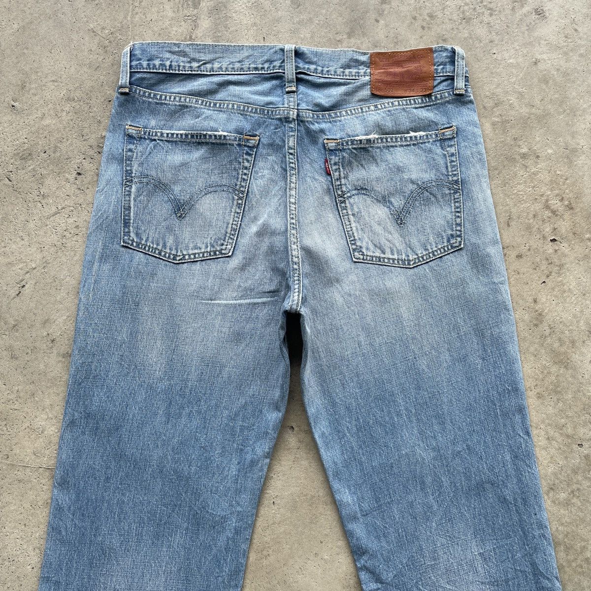 Levi's Levi’s 502 Light Wash Blue Distressed Jeans Pants Faded W34 Size US 34 / EU 50 - 12 Thumbnail