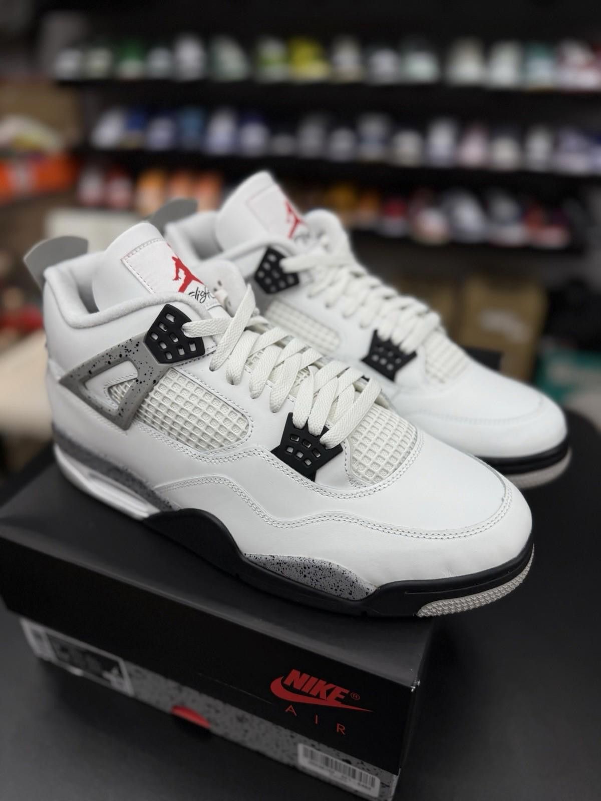 Nike Size 13 - Nike Air Jordan 4 Retro White Cement 2025 New Size US 13 / EU 46 - 3 Thumbnail