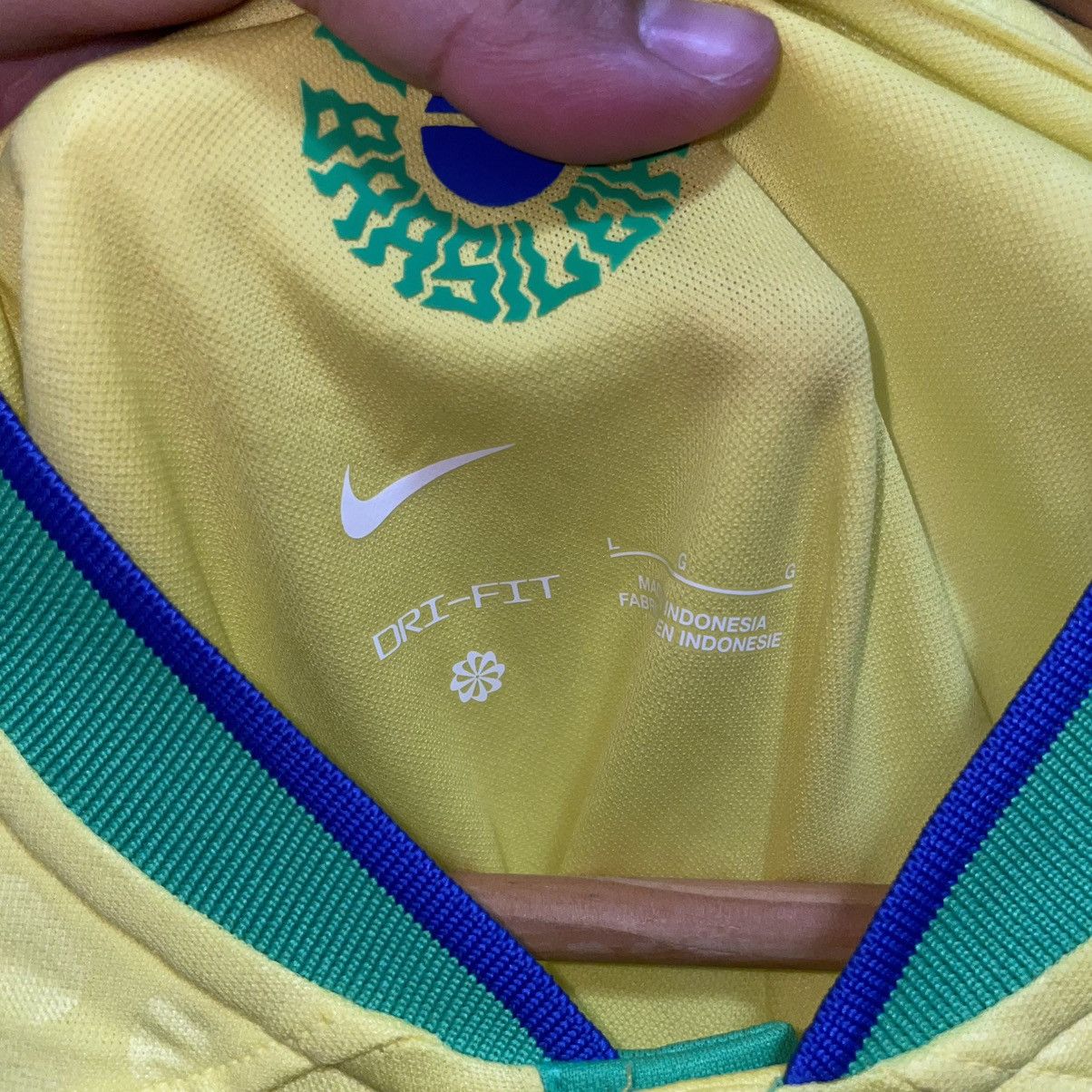 Nike Nike Brasil World Cup Jersey Exclusive Size US L / EU 52-54 / 3 - 5 Thumbnail