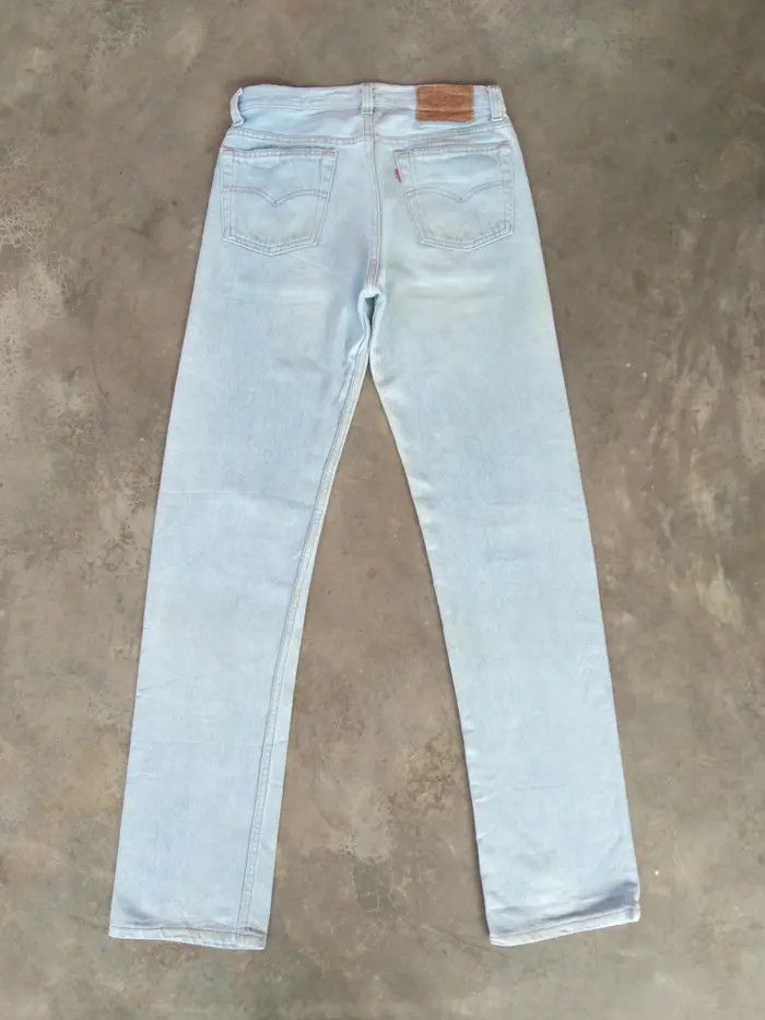 Levi's × Vintage 90s Vintage Levis 501 Made In USA Distressed Jeans 28x32 Size US 28 / EU 44 - 2 Thumbnail