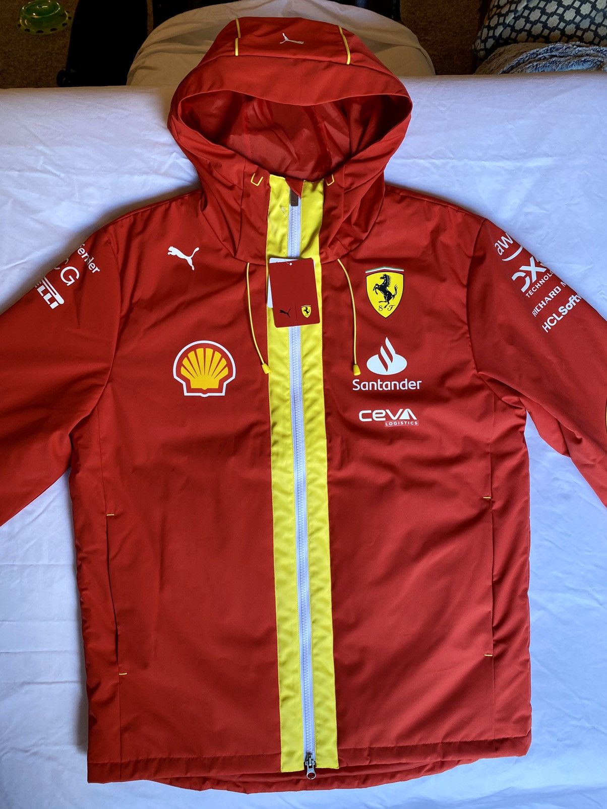 Ferrari × Puma Formula 1 Scuderia Ferrari x PUMA Pro Team Jacket F1 Size US L / EU 52-54 / 3 - 1 Thumbnail