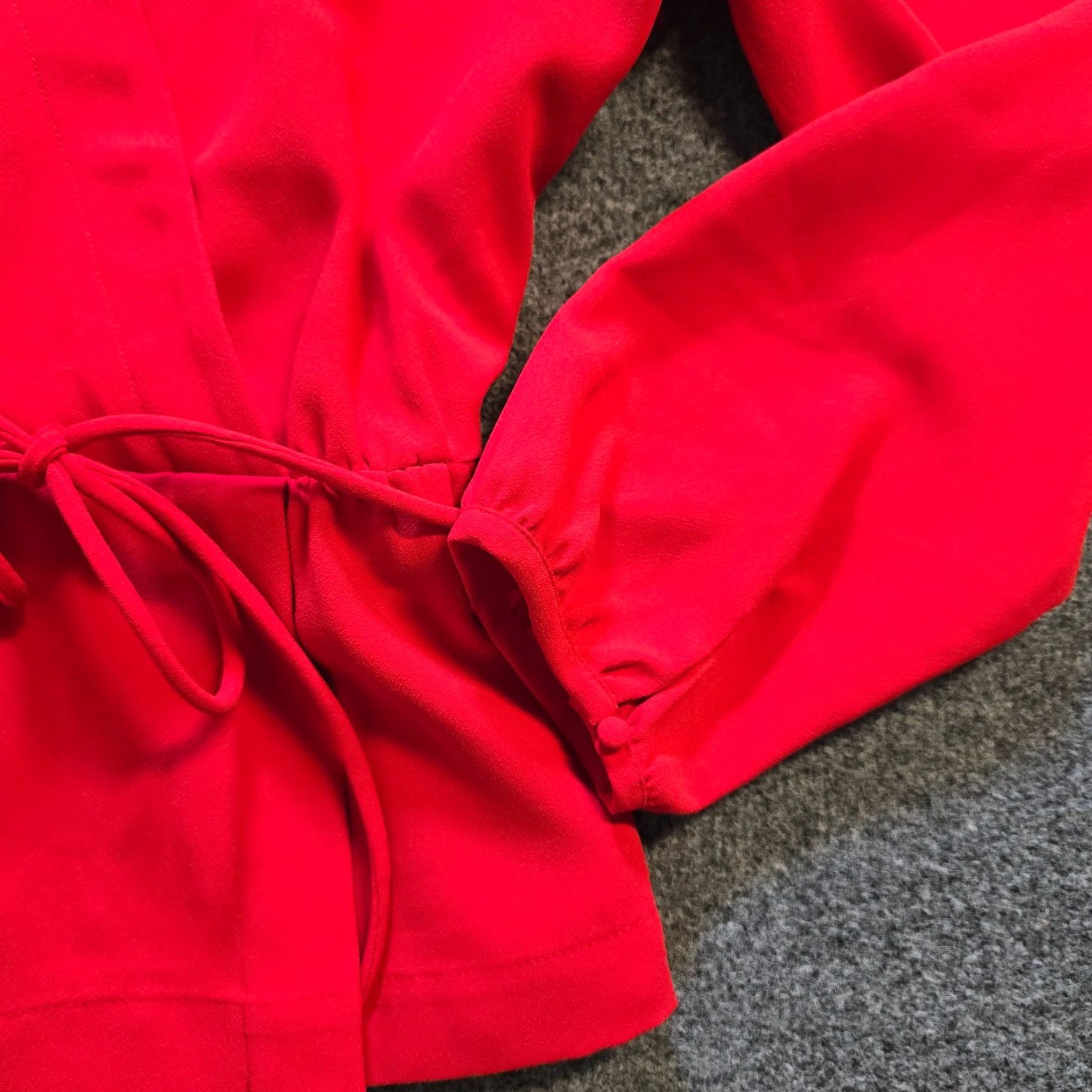 J.Crew J.CREW Top Womens Size 8 Red V-Neck Peplum Belted Long Sleeve Blouse Size M / US 6-8 / IT 42-44 - 3 Thumbnail
