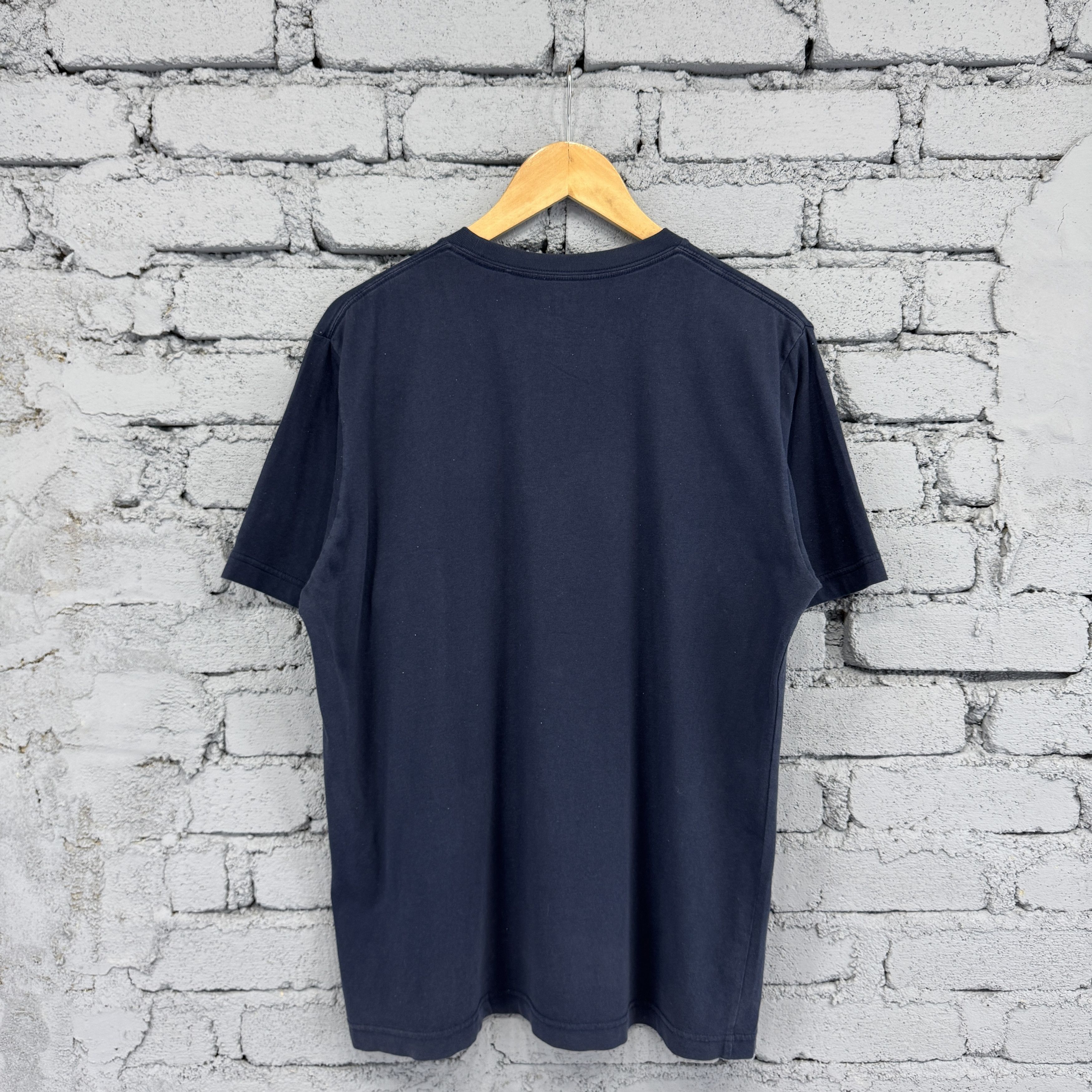 Uniqlo Uniqlo Nintendo Super Mario Bros Pocket TShirt Size US L / EU 52-54 / 3 - 2 Thumbnail