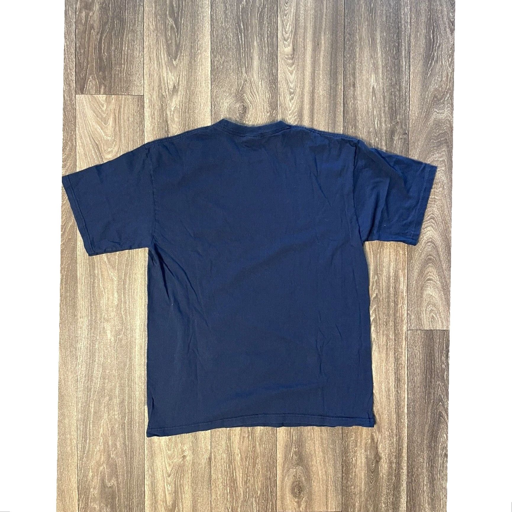 Nike VINTAGE Boston Red Sox Nike Center Swoosh World Series T-Shirt L Large Blue Men Shirt 2004 Size US L / EU 52-54 / 3 - 6 Thumbnail