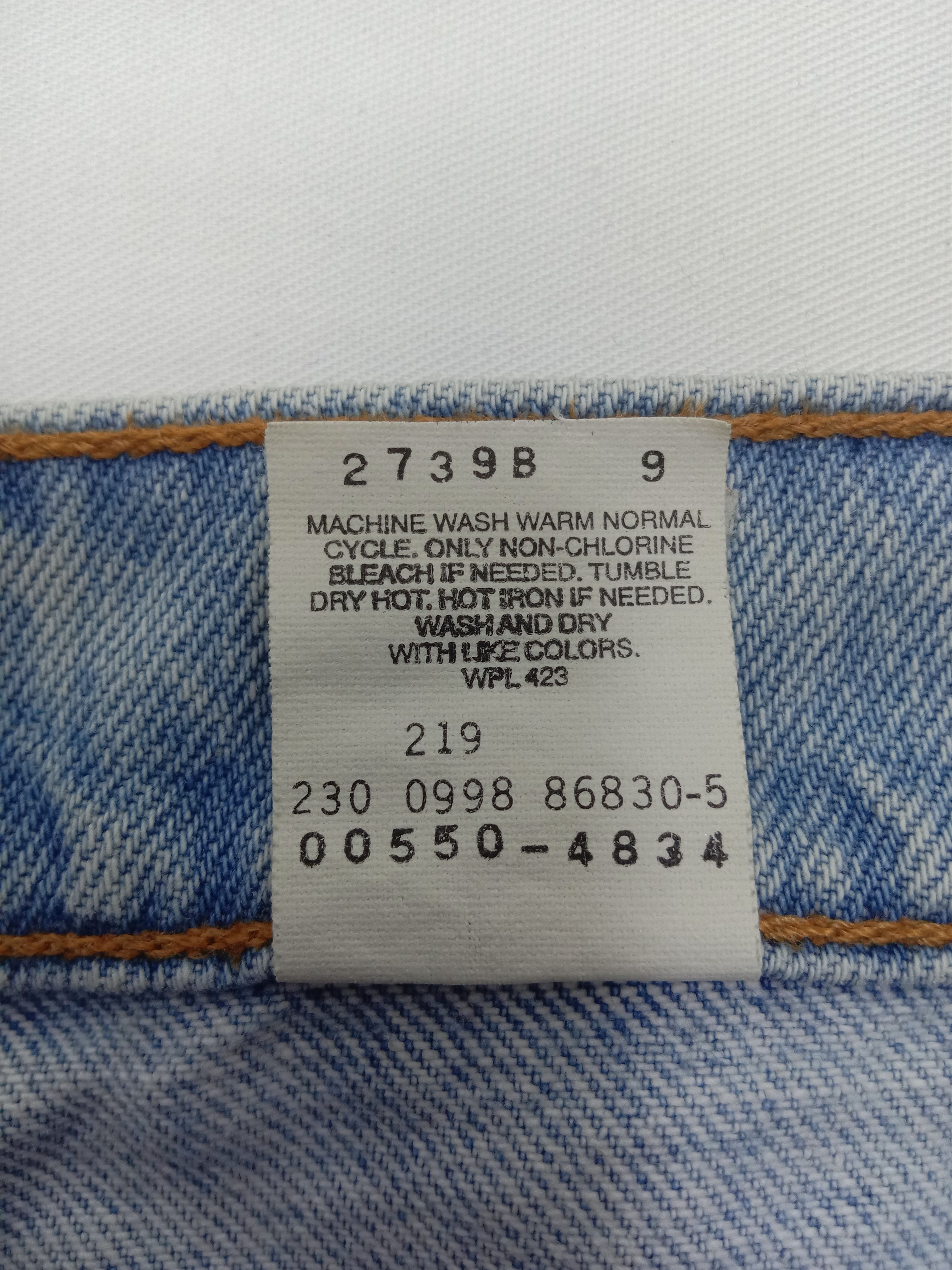 Levi's Vintage 90s Levi's 550 Jeans Relaxed Fit Light Wash Denim Size US 33 - 12 Thumbnail