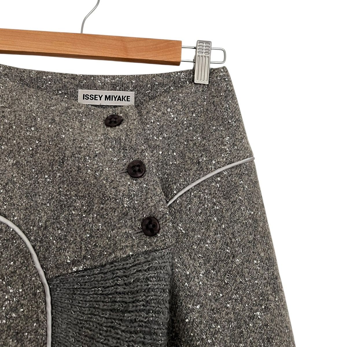 Issey Miyake Issey miyake glitter piping line wool skirt 2/2 Size 30" / US 8 / IT 44 - 2 Thumbnail