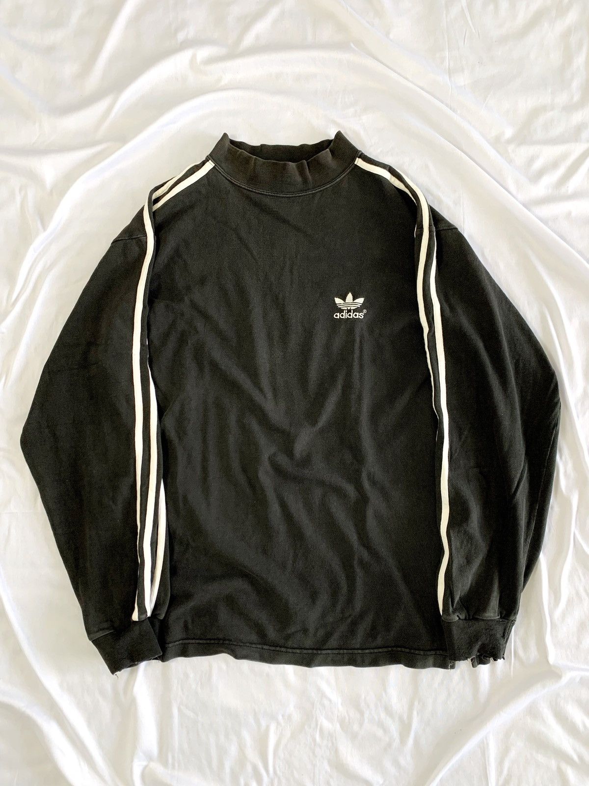 Adidas vintage adidas turtle neck longsleeve Size US M / EU 48-50 / 2 - 3 Thumbnail