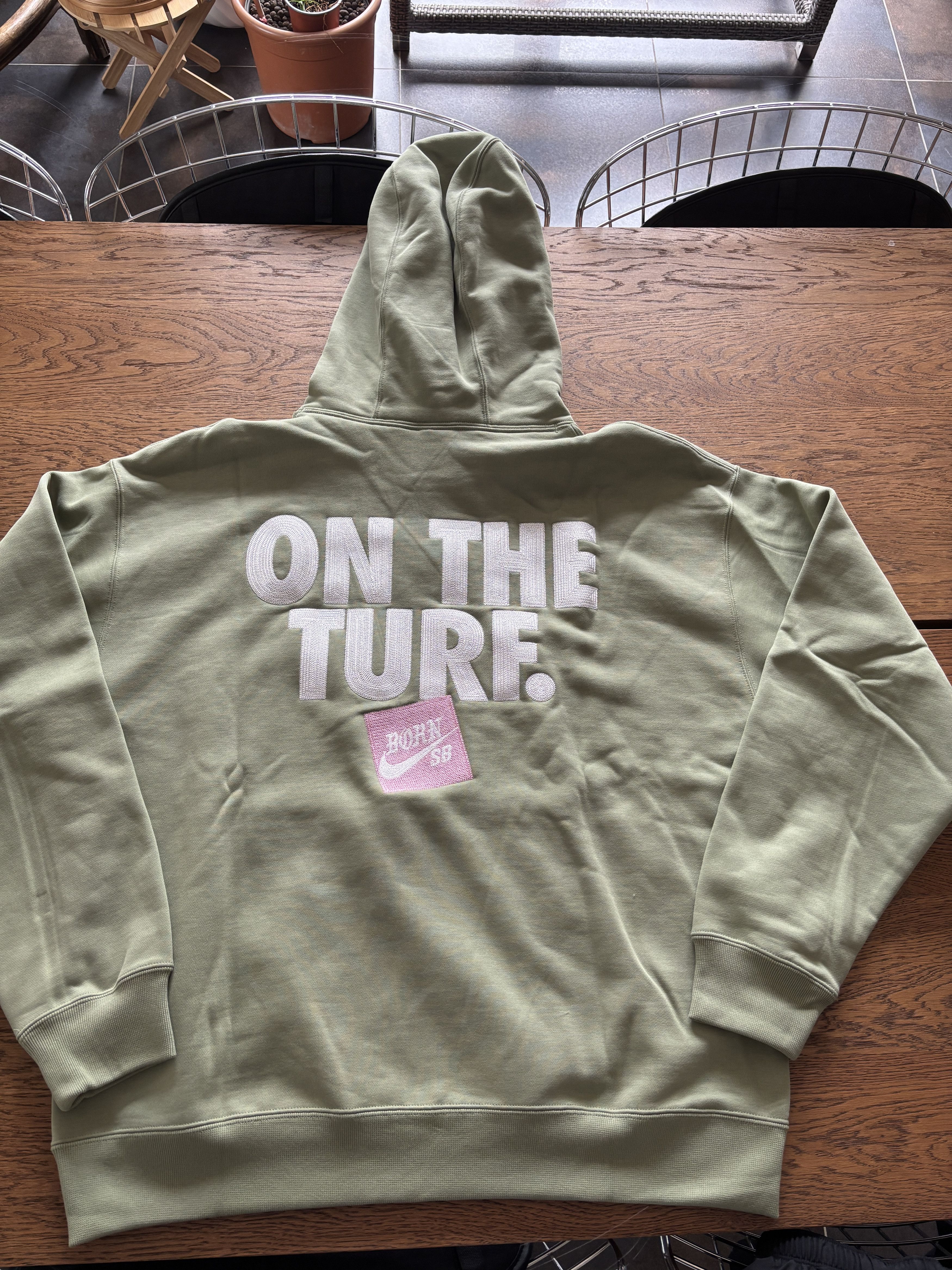 Born X Raised × Nike Hoodie Nike sb x born X raised on the turf Size US L / EU 52-54 / 3 - 13 Thumbnail