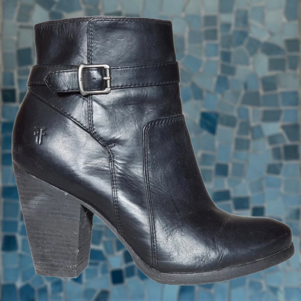 Frye FRYE Patty Riding Bootie Black Leather Zip Ankle Boots 3476983 Women's US 10 M Boots Size US 10 / IT 40 - 1 Thumbnail