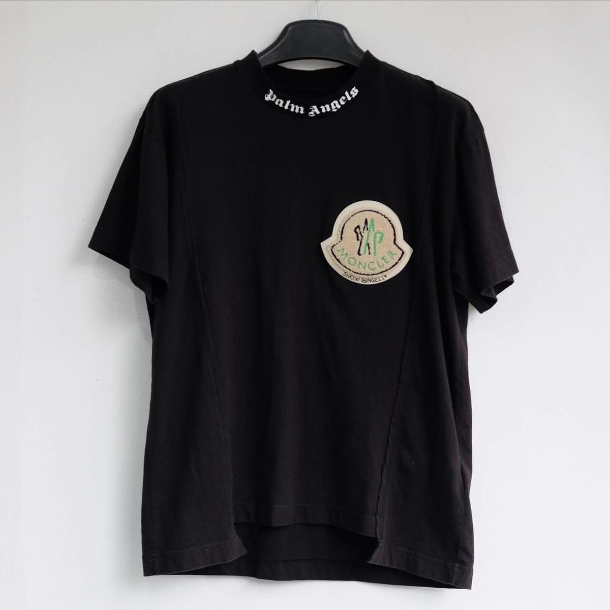 MONCLER Palm Angels モンクレール Logo ロゴ T shirts Tシャツ Moncler Black Logo T-shirt | WE IN STYLE