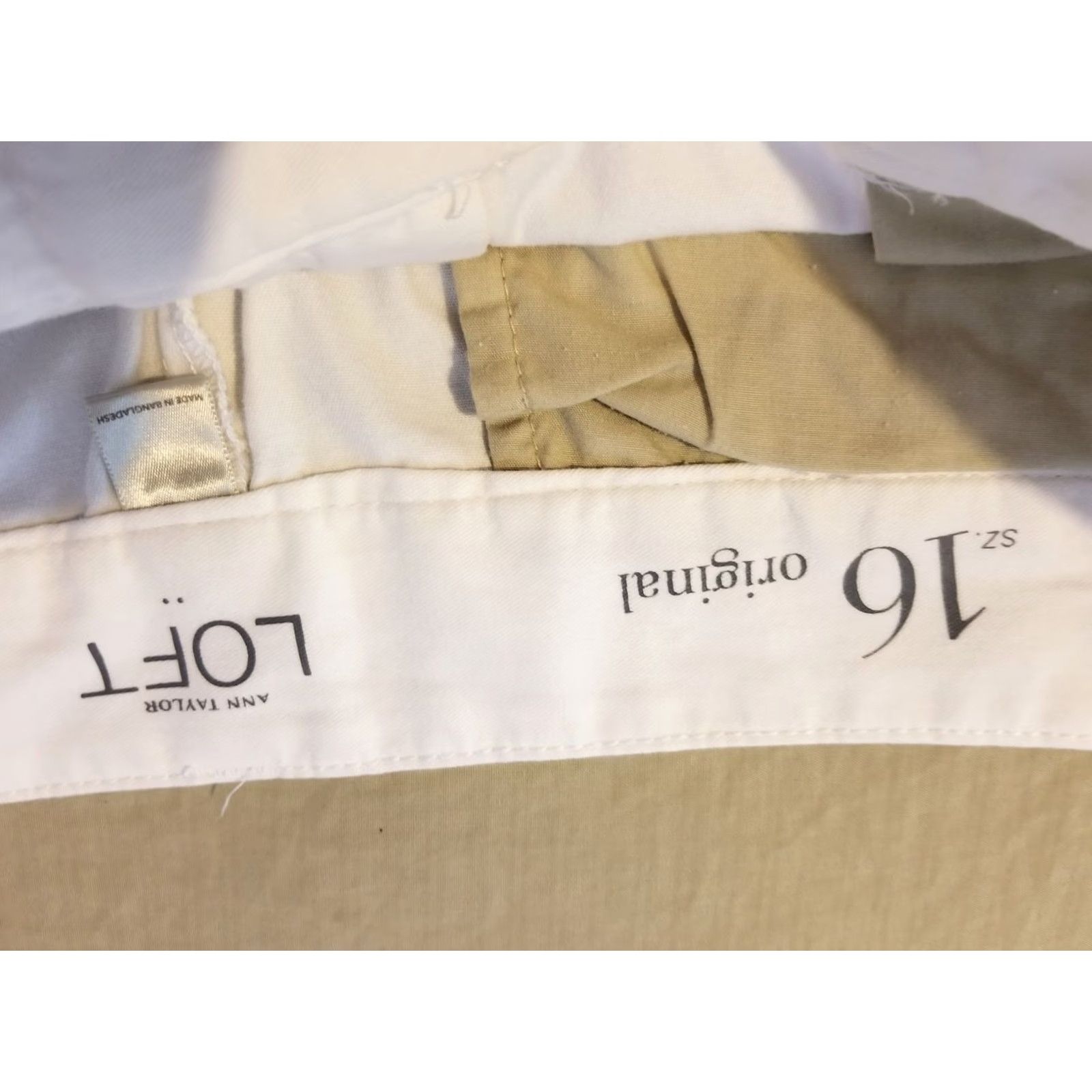Ann Taylor Womens Ann Taylor Khaki Shorts 16 Cotton Chino Beige Regular Pocket Slash Front Chino Casual Spring Summer Womens 16 Cotton Chino Shorts Size 38" / US 16 / IT 52 - 3 Thumbnail
