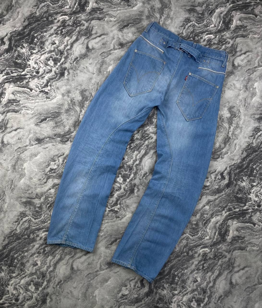 Levi's Vintage Levi’s Engineered Twisted Seams Cinch Denim Jeans Size US 29 - 1 Thumbnail
