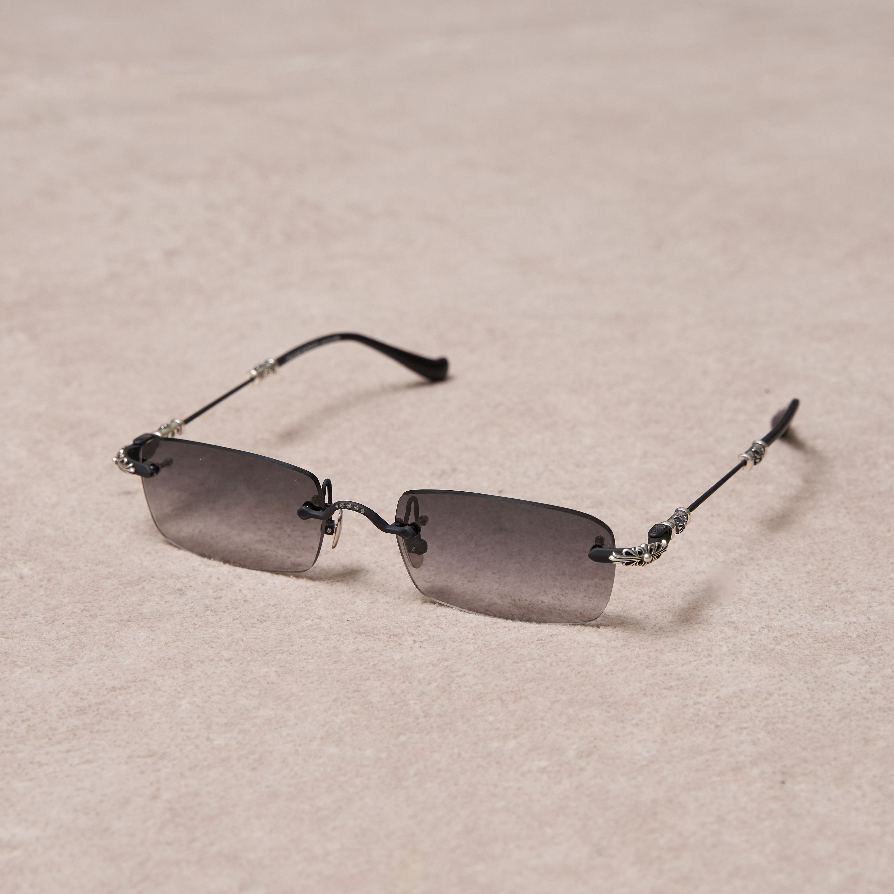 Chrome Hearts CHROME HEARTS PILLS III MATTE BLACK SUN Size ONE SIZE - 1 Thumbnail