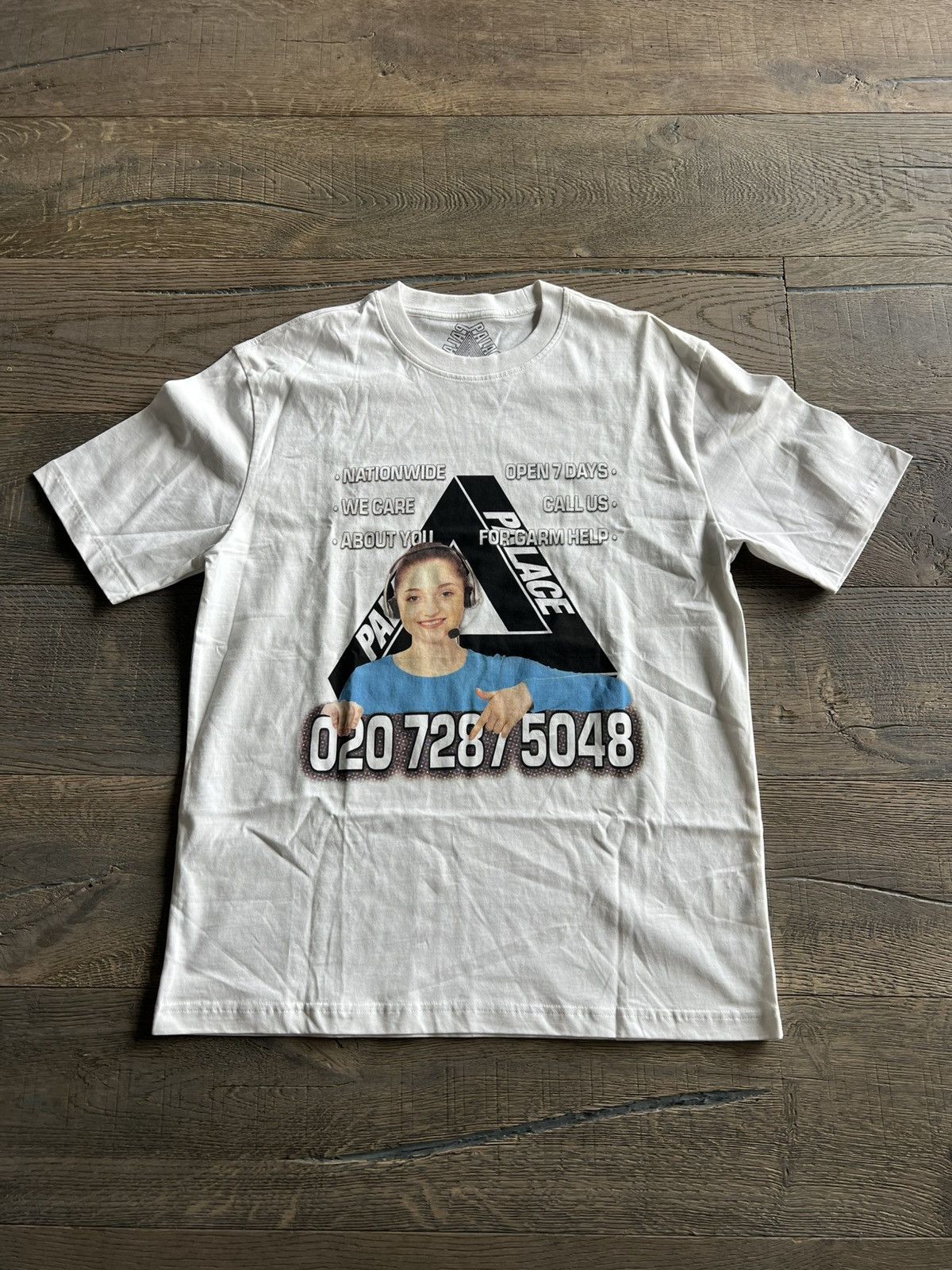 Palace Palace Bell man tee Size US L / EU 52-54 / 3 - 1 Thumbnail