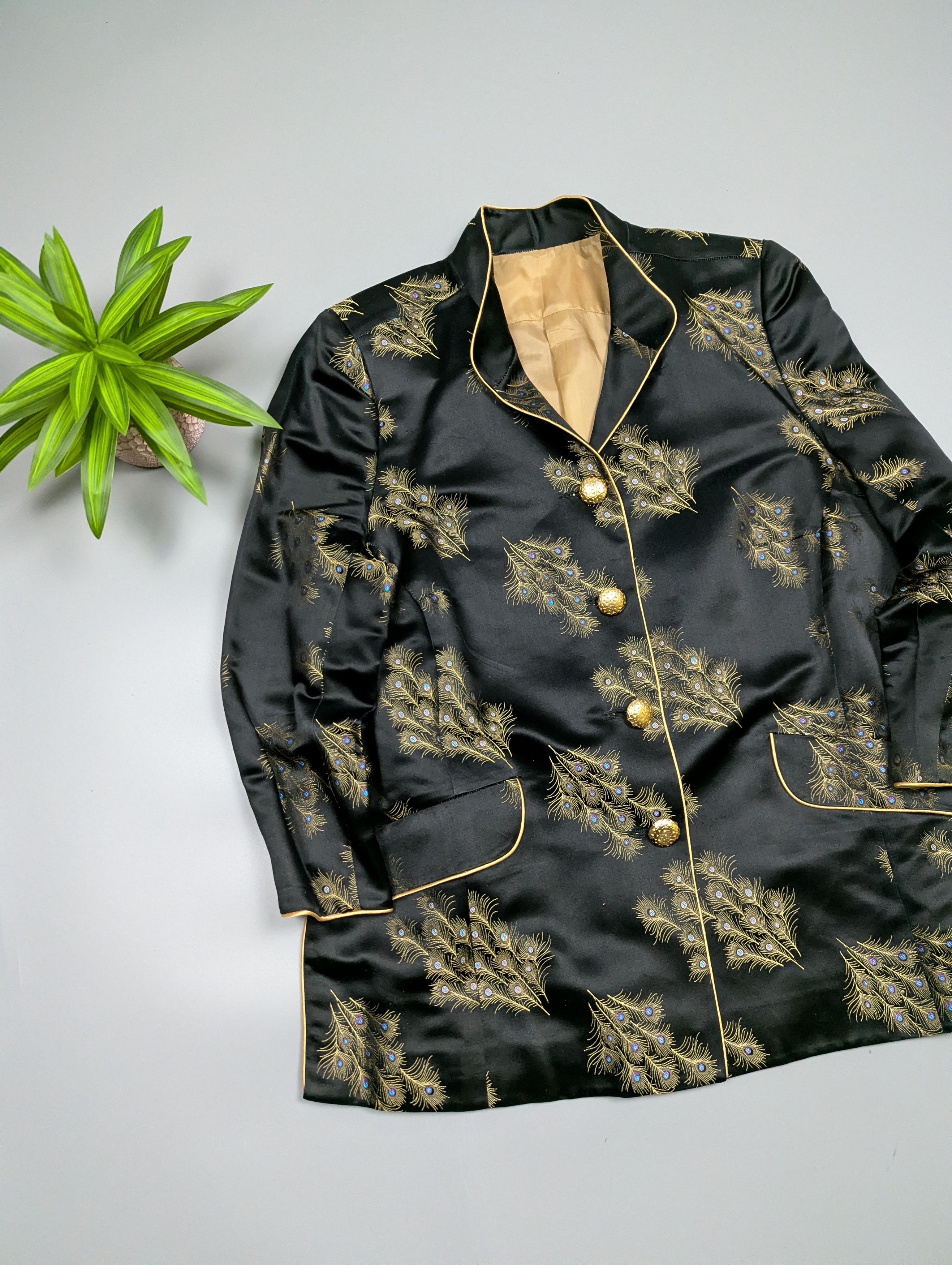 Vintage Vintage Satin Peacock Blazer Black Gold Handmade Size L Size L / US 10 / IT 46 - 4 Thumbnail