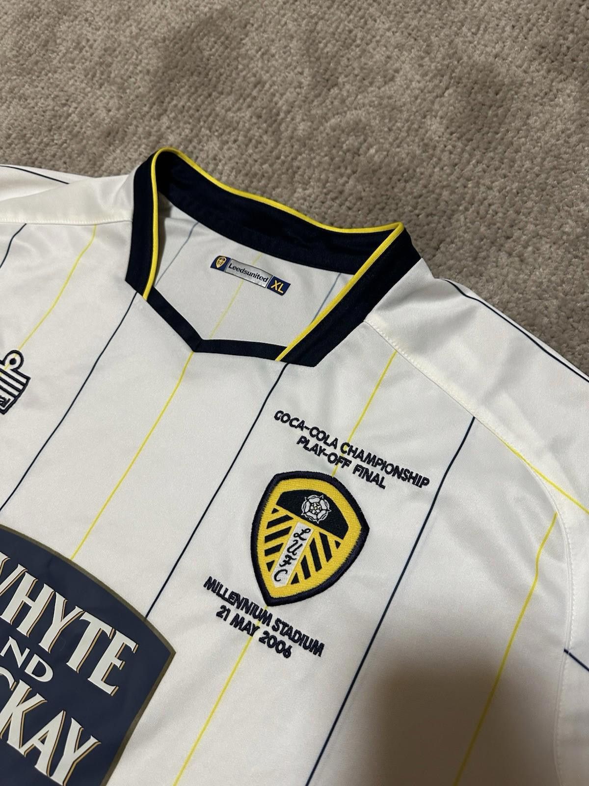 Admirable Co. ADMIRAL LEEDS UNITED XL 2006 PLAY OFF FINAL SHIRT Size US XL / EU 56 / 4 - 4 Thumbnail