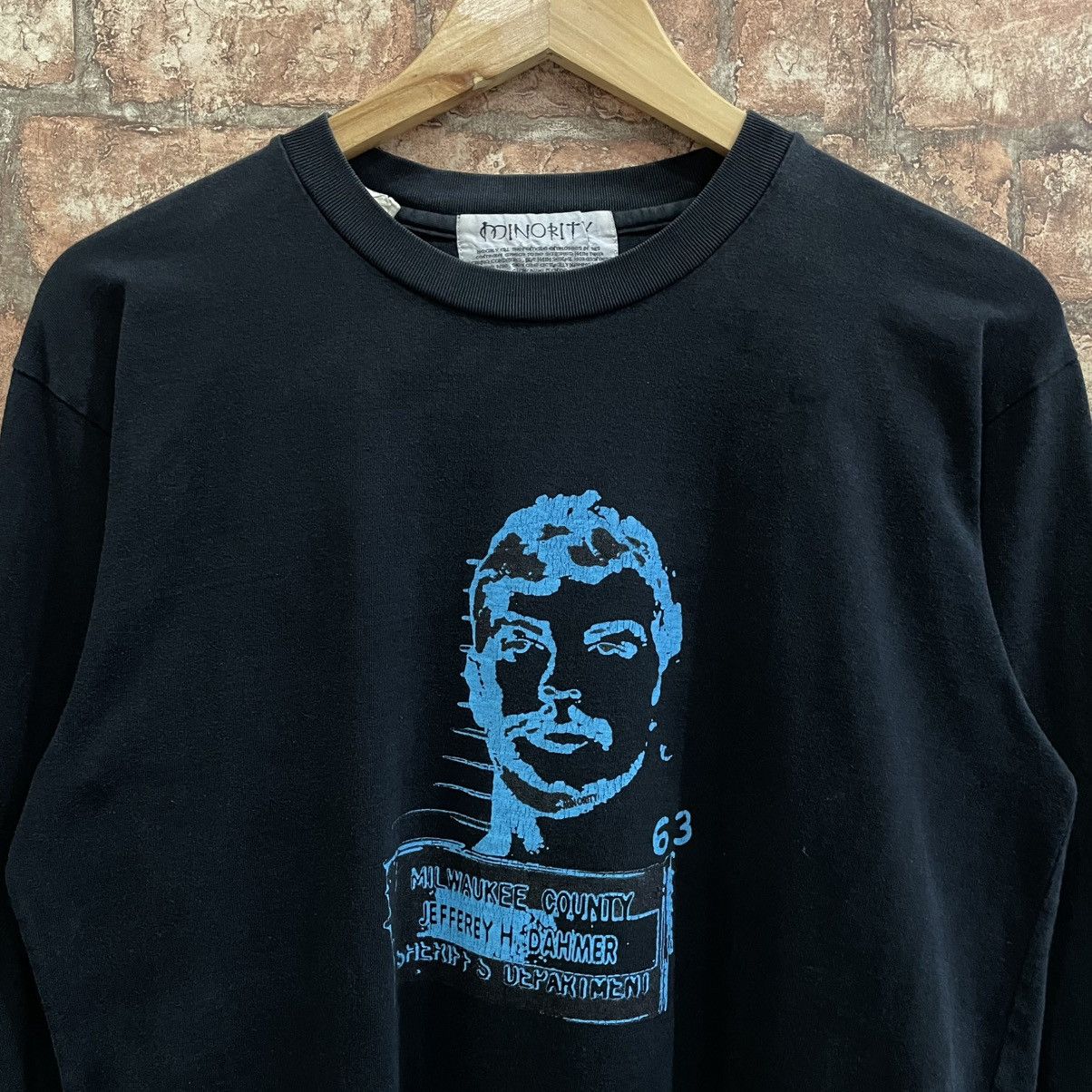 Hook-Ups Vintage Jeffrey Dahmer Mugshot Tee Shirt Size US M / EU 48-50 / 2 - 2 Thumbnail