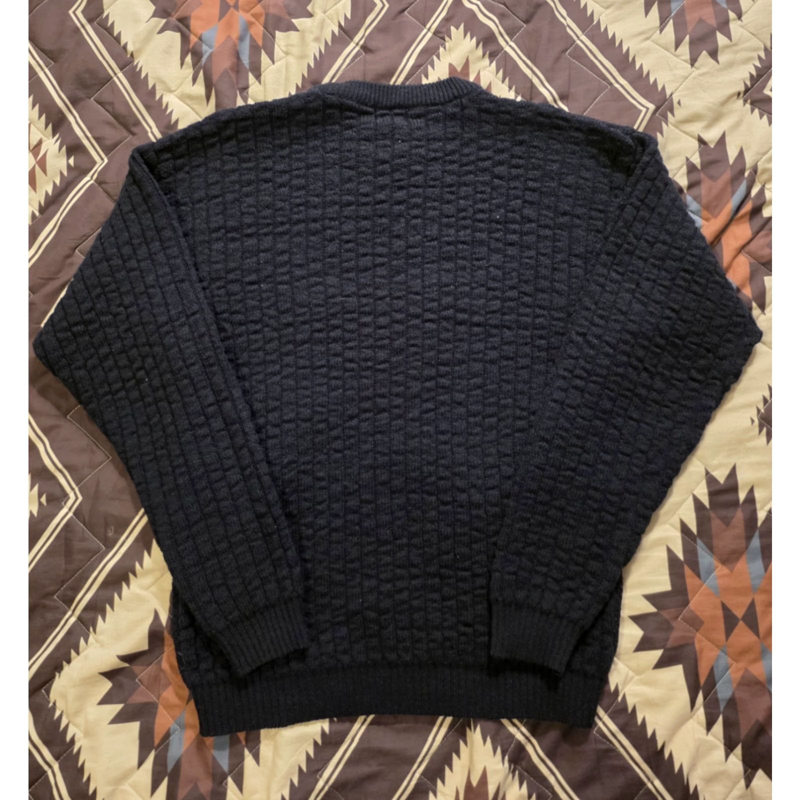 Vintage VINTAGE Cambridge Classics Waffle Knit Crewneck Sweater Medium Mens Blue Wool/Acrylic Geometric 90s Dad Classic Pullover Crew Neck Shoes? Size US M / EU 48-50 / 2 - 2 Thumbnail