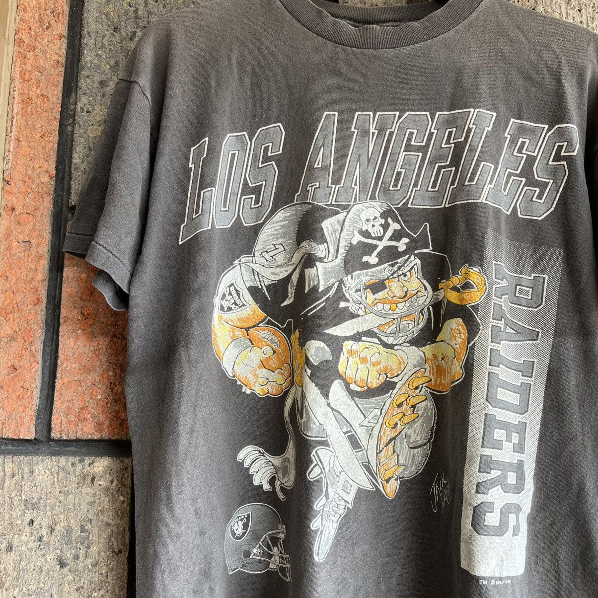 NFL × Vintage VTG 1988 Los Angeles Raiders NFL Tee Shirt Salem Size US L / EU 52-54 / 3 - 1 Thumbnail