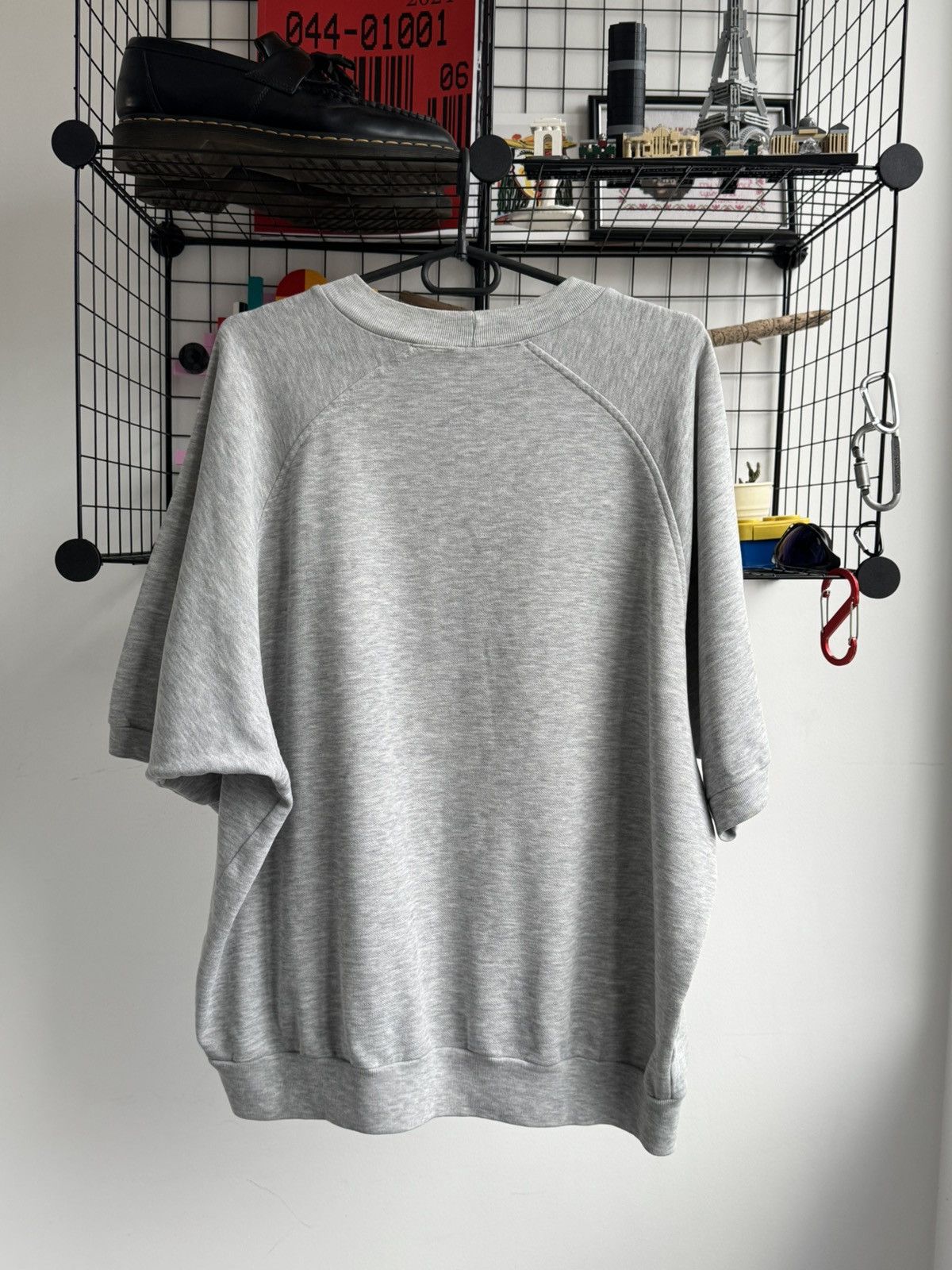 Nike Vintage 80s Nike Big Logo Short Sleeve Sweatshirt Size US L / EU 52-54 / 3 - 5 Thumbnail
