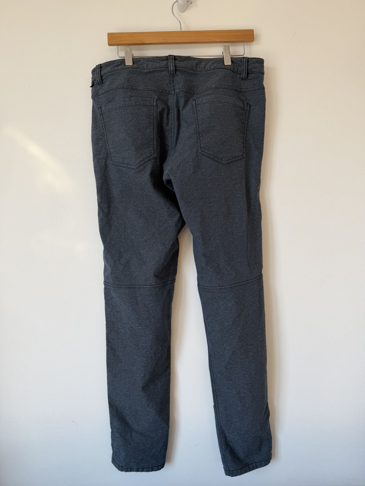 Lululemon Lululemon ABC Style Stretch Pants Gray Heather Size 33 Size US 33 - 4 Thumbnail