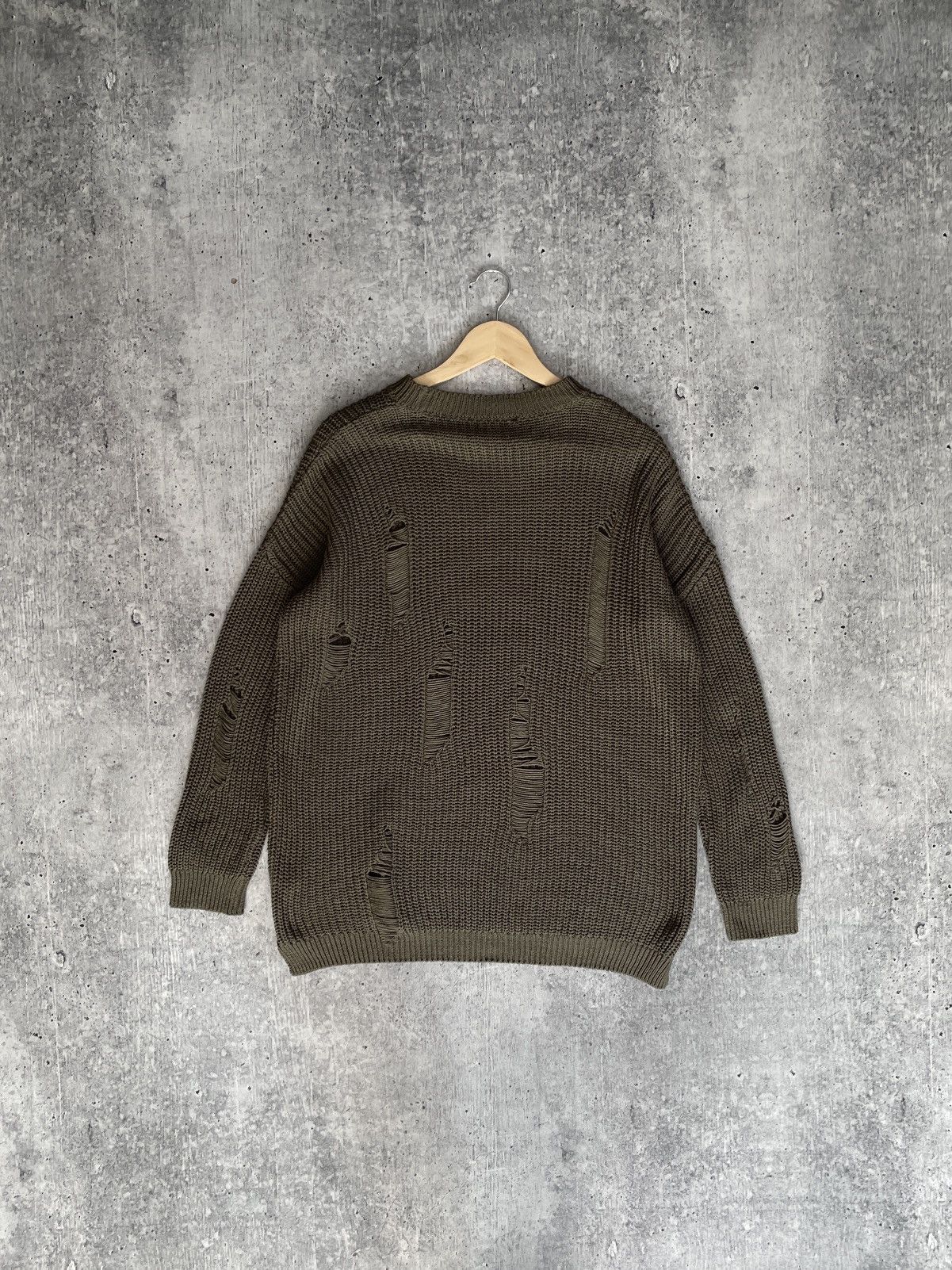 Vintage Avant-garde knitted sweatshirt with scuffs Size S oversized Size US S / EU 44-46 / 1 - 2 Thumbnail