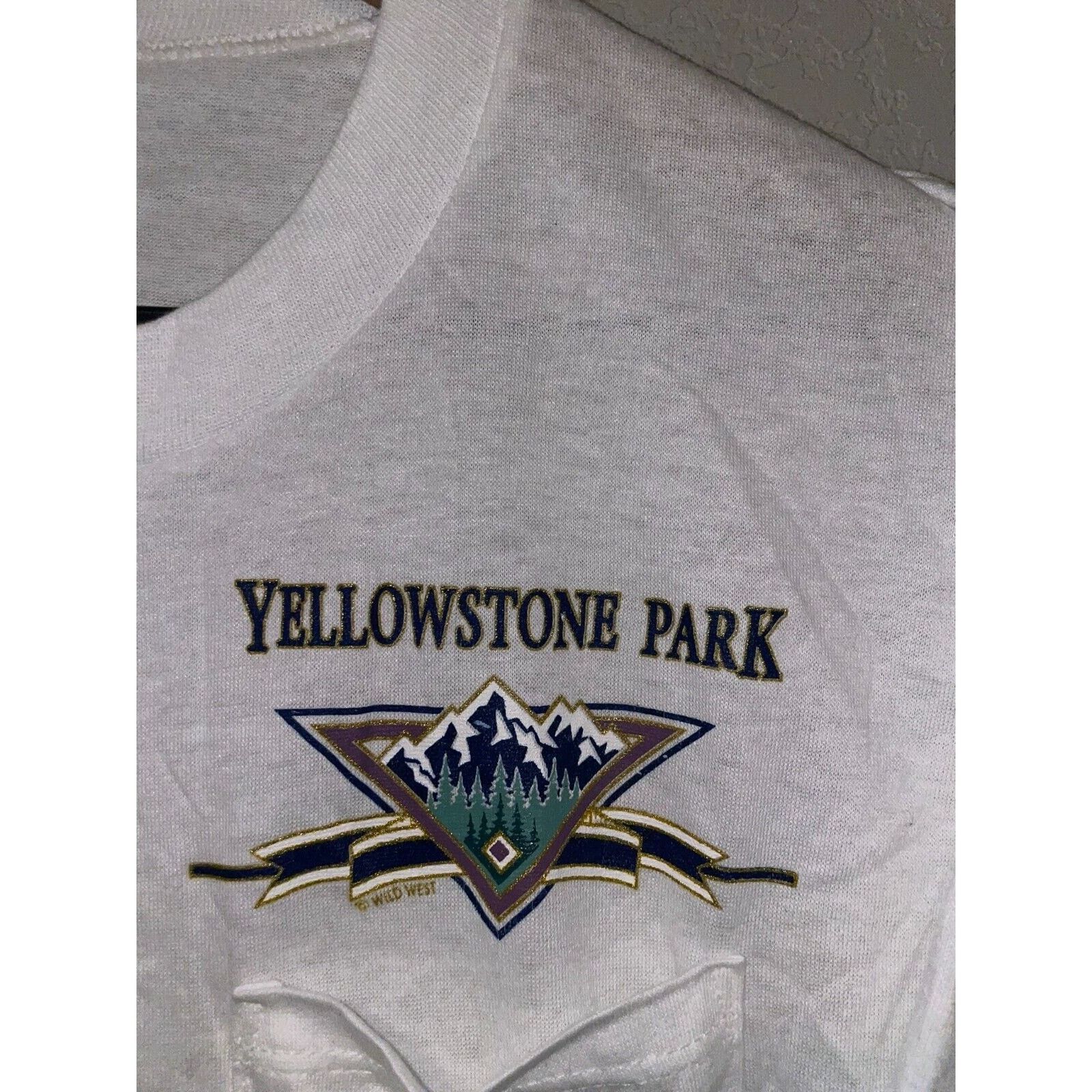 Jerzees Vintage Yellowstone National Park Front Pocket White L Shirt Size US L / EU 52-54 / 3 - 3 Thumbnail