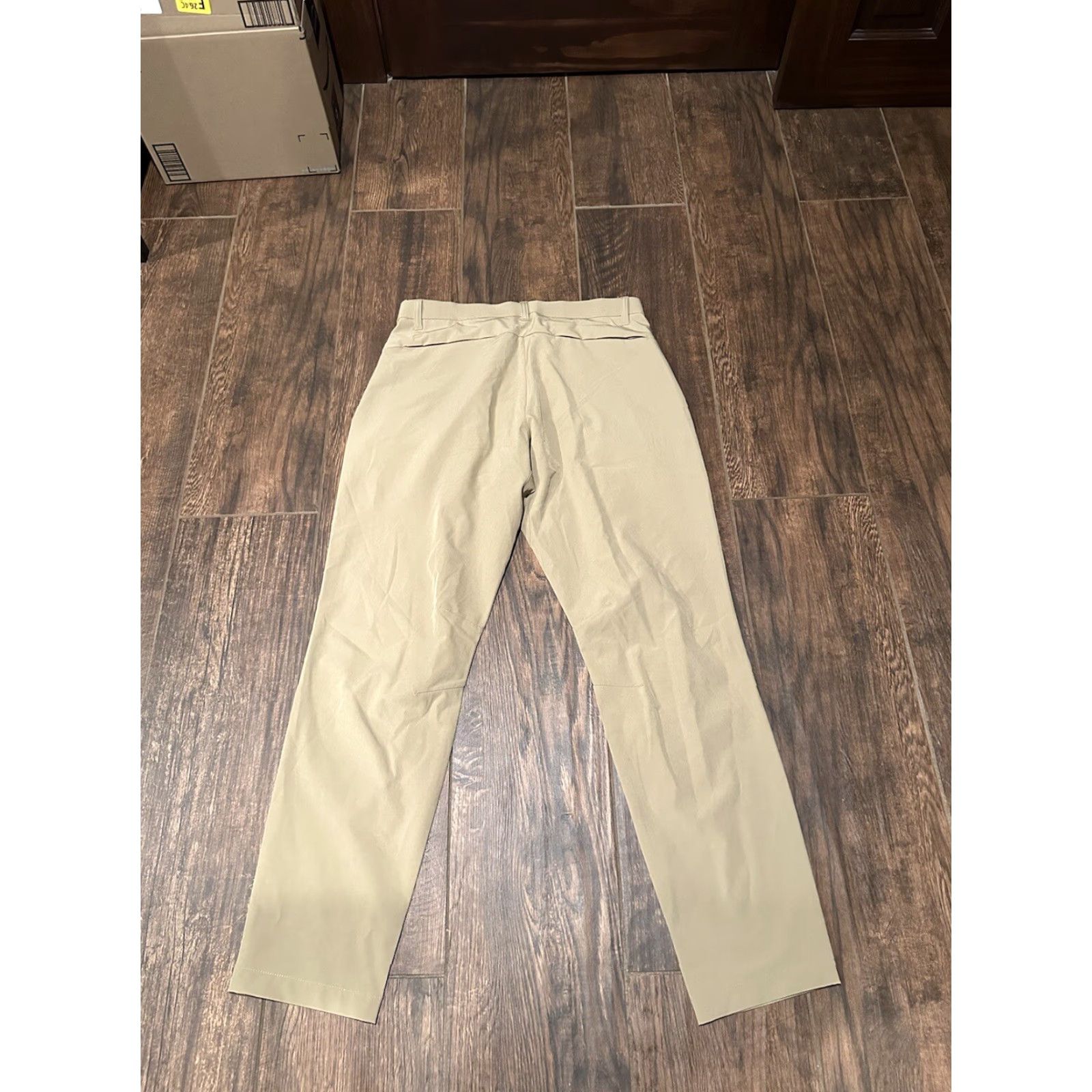Fabletics NWT Fabletics The Only Pant Beige 31x30 Men's Regular Pocket Breathable Moisture Wicking Stretch Size US 31 - 7 Thumbnail