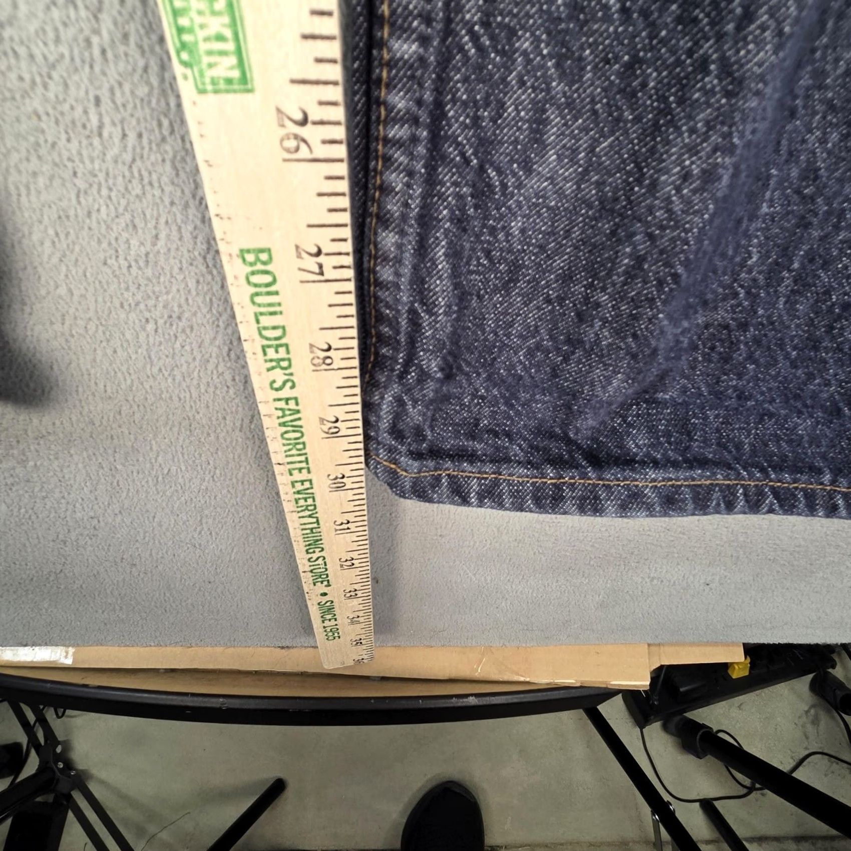 Levi's Levis 541 Jeans Mens Medium Wash Blue Tapered Buckle Cinch Back 30x30 32 Inseam Denim Cotton Distressed Pockets Button 541 Model 541 Levi's Size US 32 / EU 48 - 4 Thumbnail
